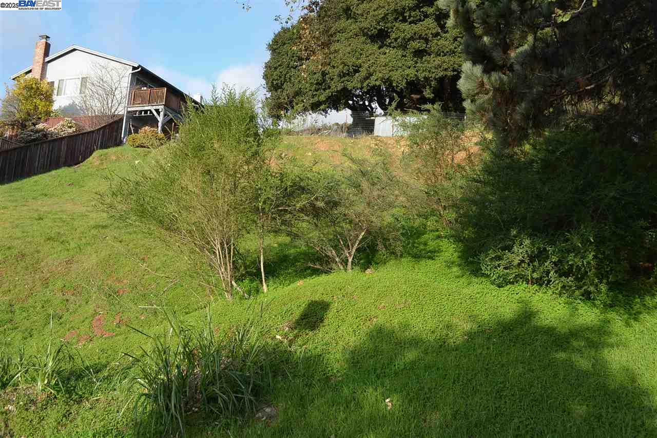 Detail Gallery Image 15 of 22 For 4320 Terrabella Way, Oakland,  CA 94619 - – Beds | – Baths