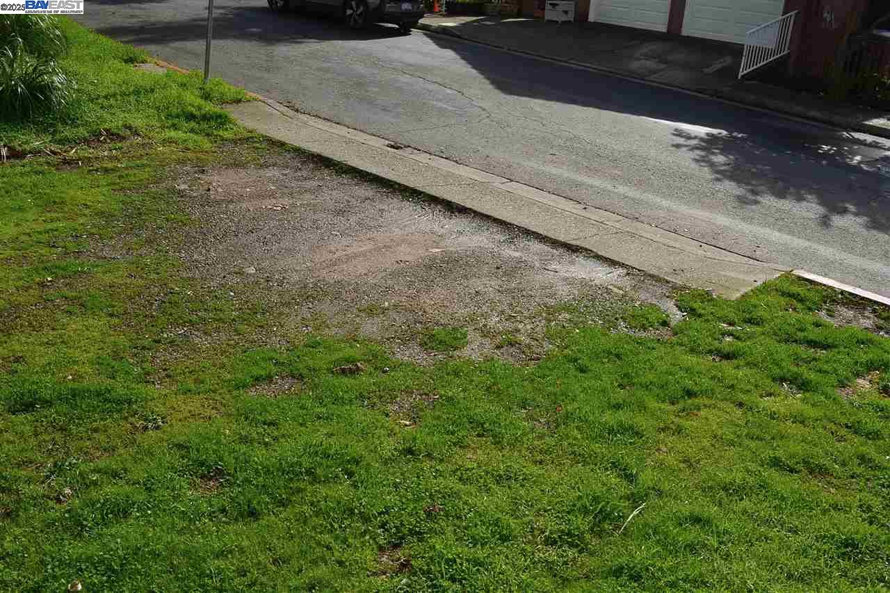 Detail Gallery Image 10 of 22 For 4320 Terrabella Way, Oakland,  CA 94619 - – Beds | – Baths