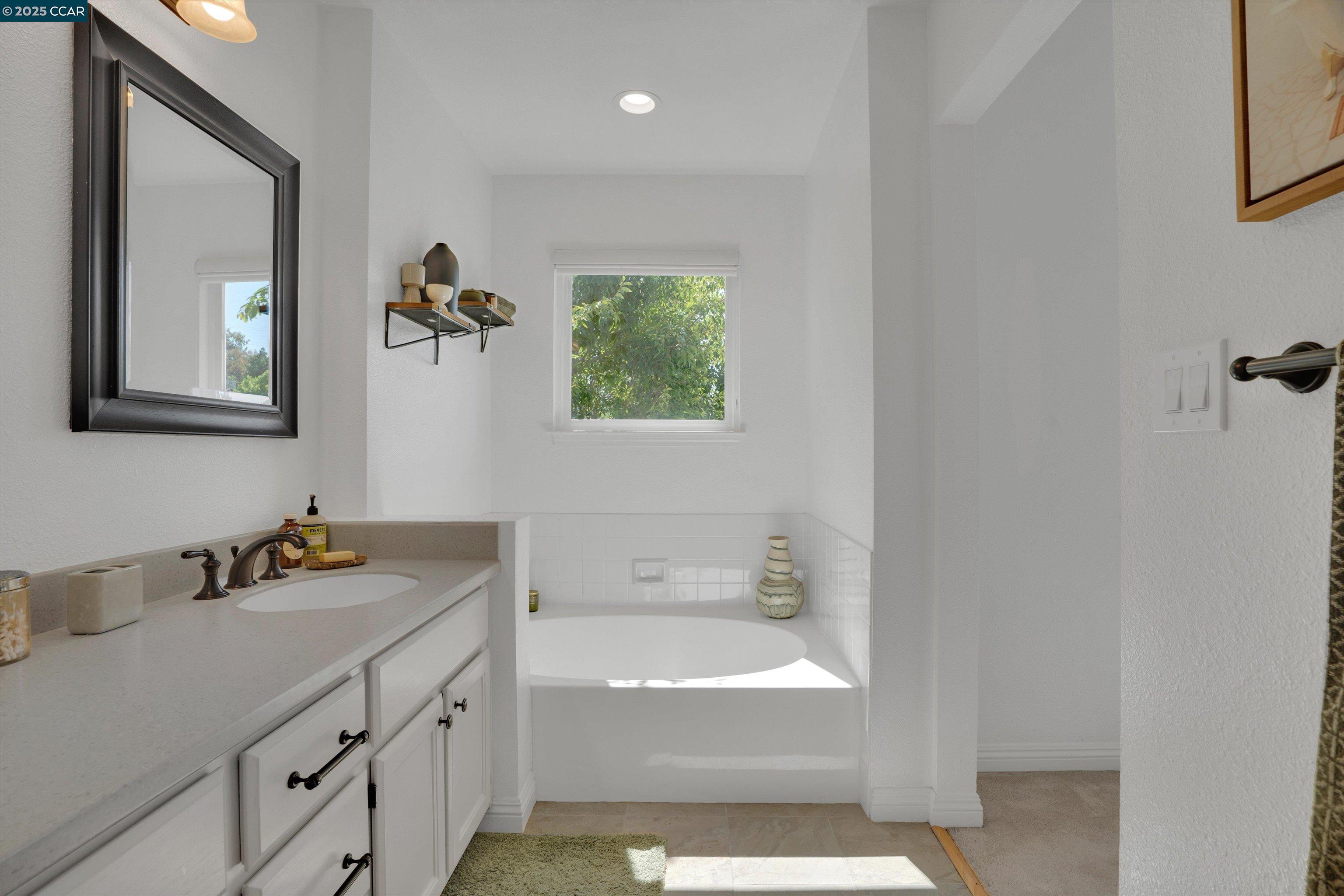 Detail Gallery Image 29 of 43 For 769 Bayshore St, Martinez,  CA 94553 - 4 Beds | 2/1 Baths