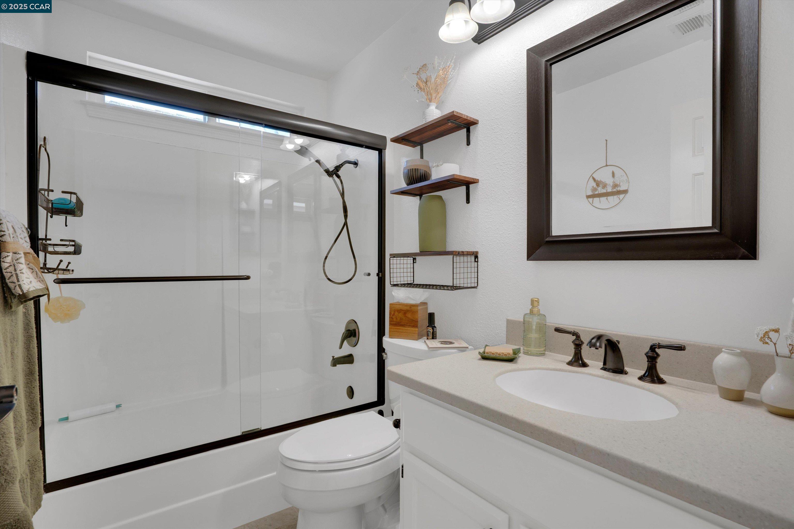 Detail Gallery Image 35 of 43 For 769 Bayshore St, Martinez,  CA 94553 - 4 Beds | 2/1 Baths