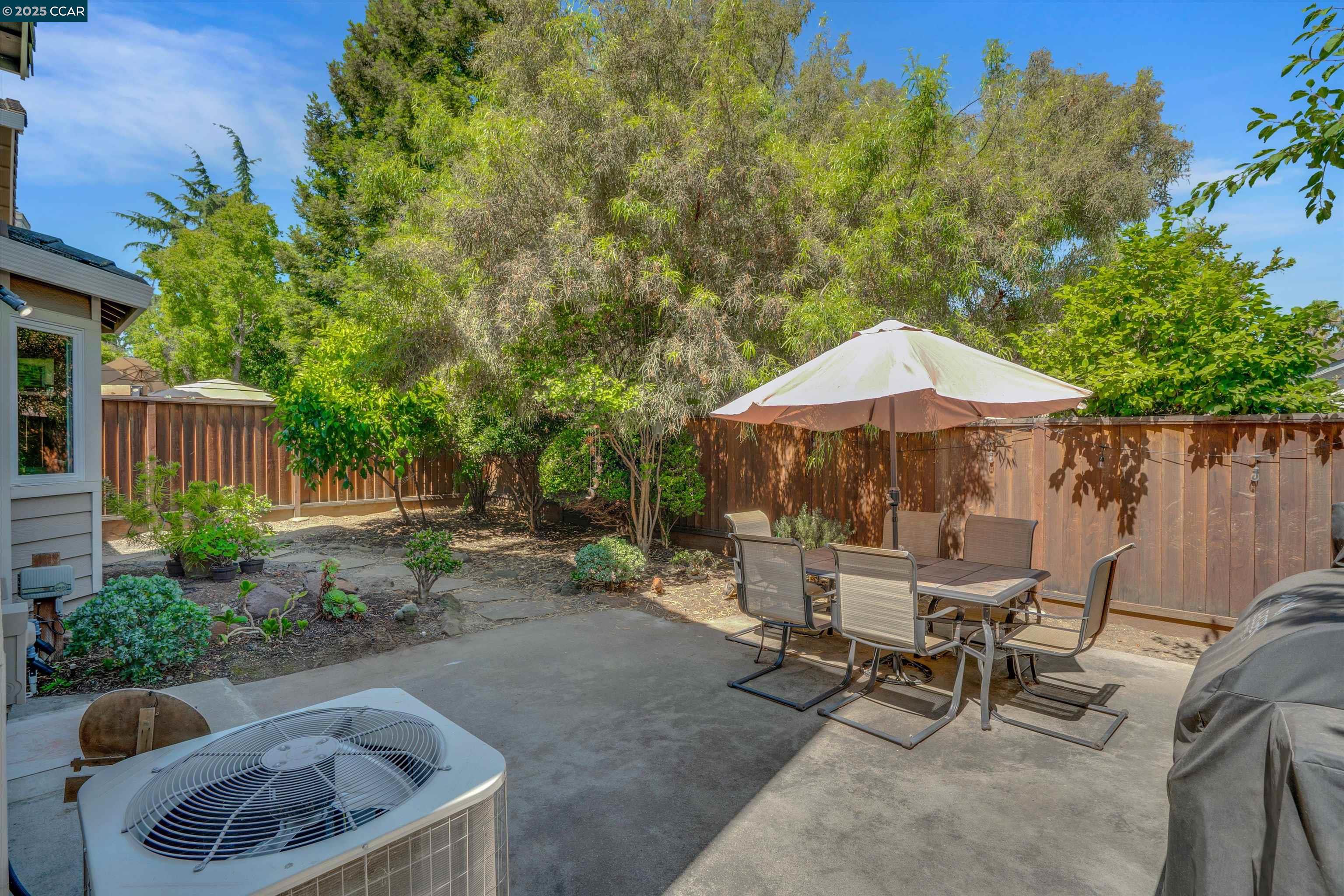 Detail Gallery Image 38 of 43 For 769 Bayshore St, Martinez,  CA 94553 - 4 Beds | 2/1 Baths
