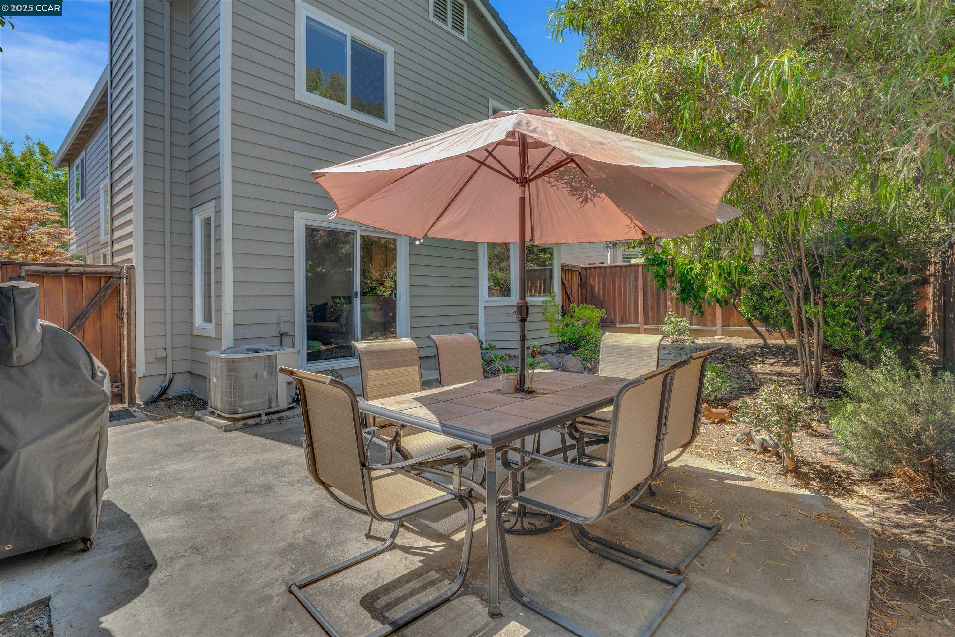 Detail Gallery Image 39 of 43 For 769 Bayshore St, Martinez,  CA 94553 - 4 Beds | 2/1 Baths