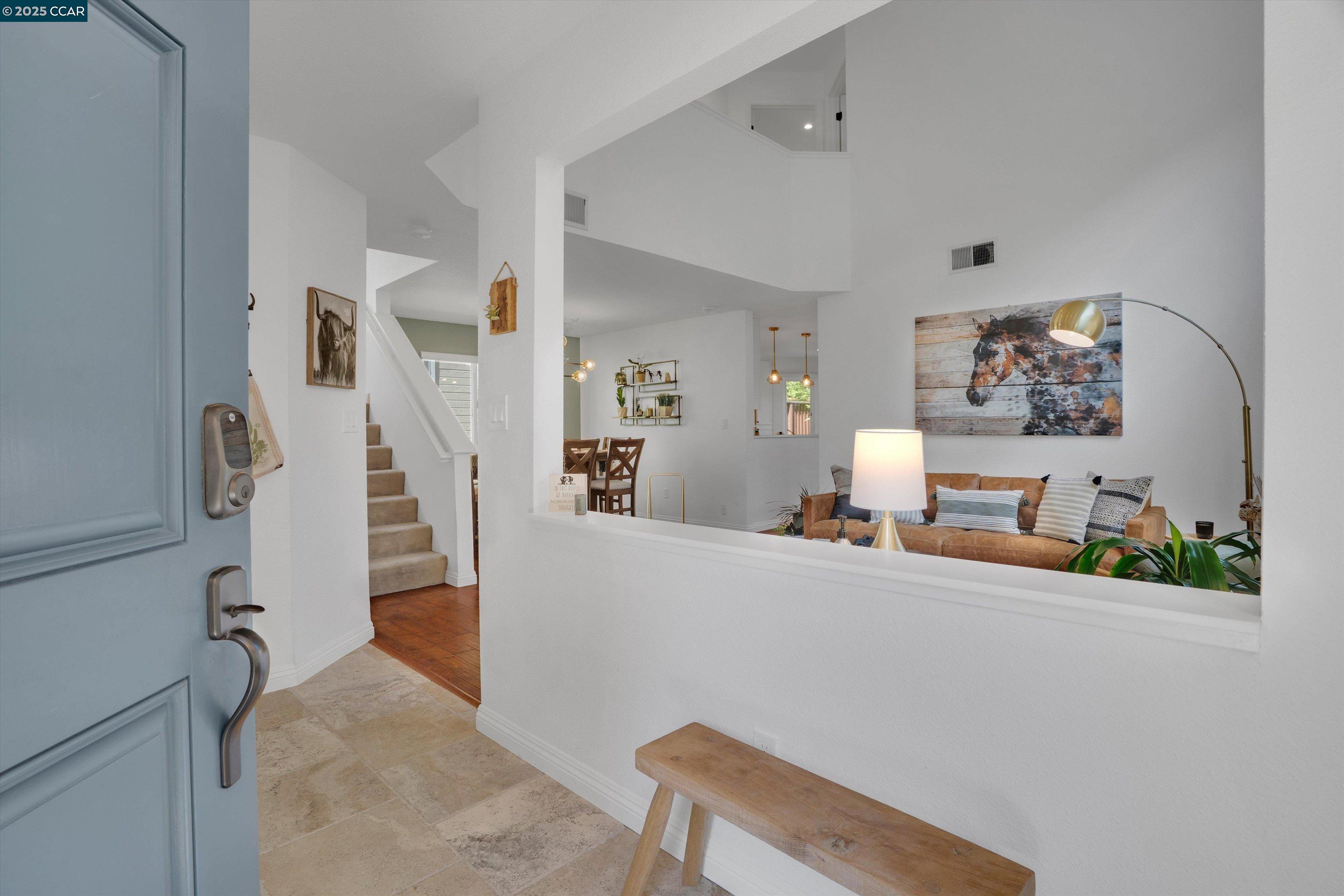 Detail Gallery Image 4 of 43 For 769 Bayshore St, Martinez,  CA 94553 - 4 Beds | 2/1 Baths