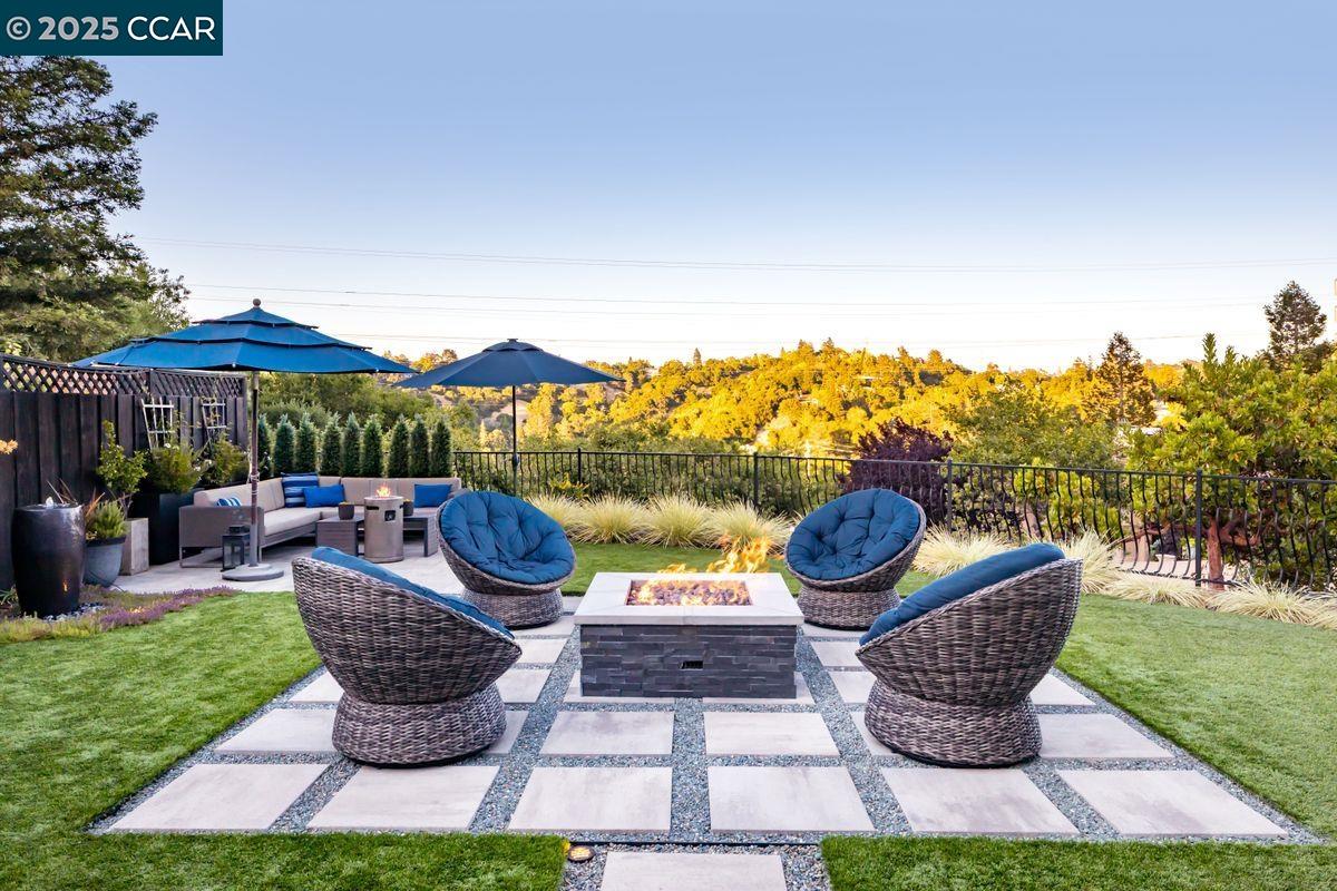 Detail Gallery Image 25 of 31 For 97 Oak Rd, Orinda,  CA 94563 - 4 Beds | 3/1 Baths