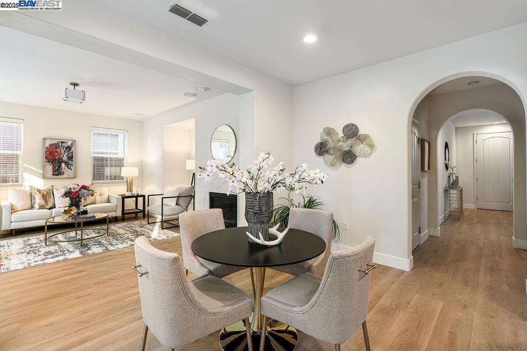 Detail Gallery Image 13 of 59 For 3705 Edgecomb Ct, Dublin,  CA 94568 - 4 Beds | 3 Baths