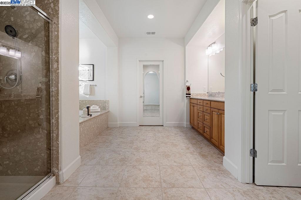 Detail Gallery Image 34 of 59 For 3705 Edgecomb Ct, Dublin,  CA 94568 - 4 Beds | 3 Baths