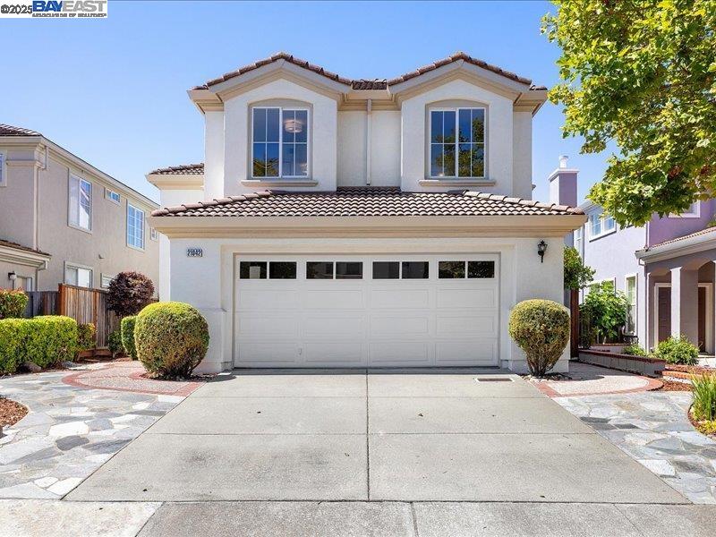Detail Gallery Image 2 of 54 For 21042 Sherman Dr, Castro Valley,  CA 94552 - 3 Beds | 2/1 Baths