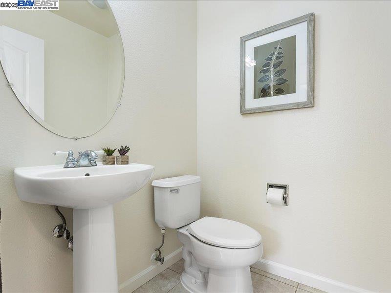 Detail Gallery Image 28 of 54 For 21042 Sherman Dr, Castro Valley,  CA 94552 - 3 Beds | 2/1 Baths