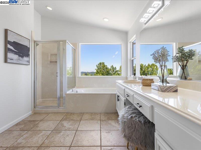 Detail Gallery Image 36 of 54 For 21042 Sherman Dr, Castro Valley,  CA 94552 - 3 Beds | 2/1 Baths
