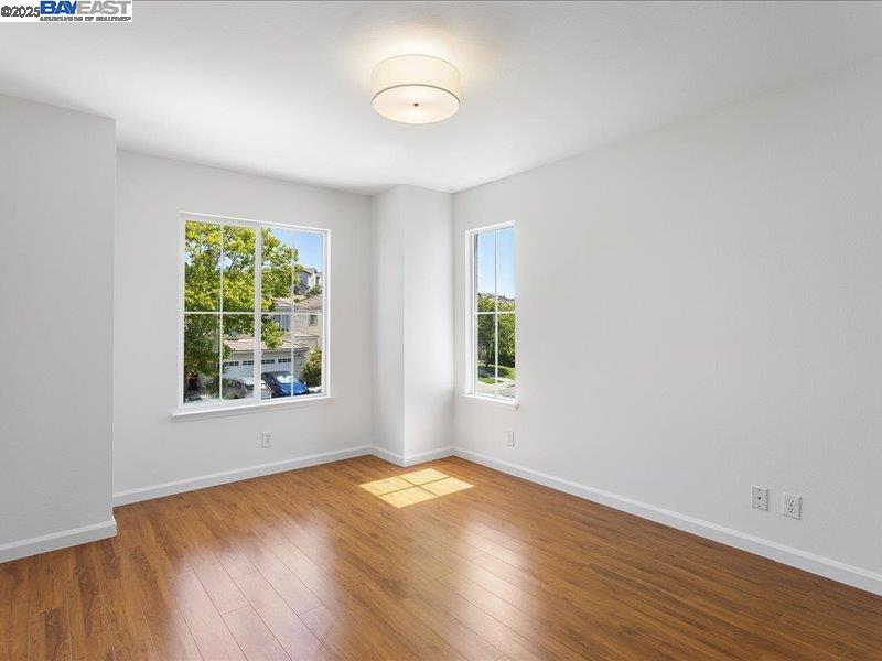 Detail Gallery Image 43 of 54 For 21042 Sherman Dr, Castro Valley,  CA 94552 - 3 Beds | 2/1 Baths