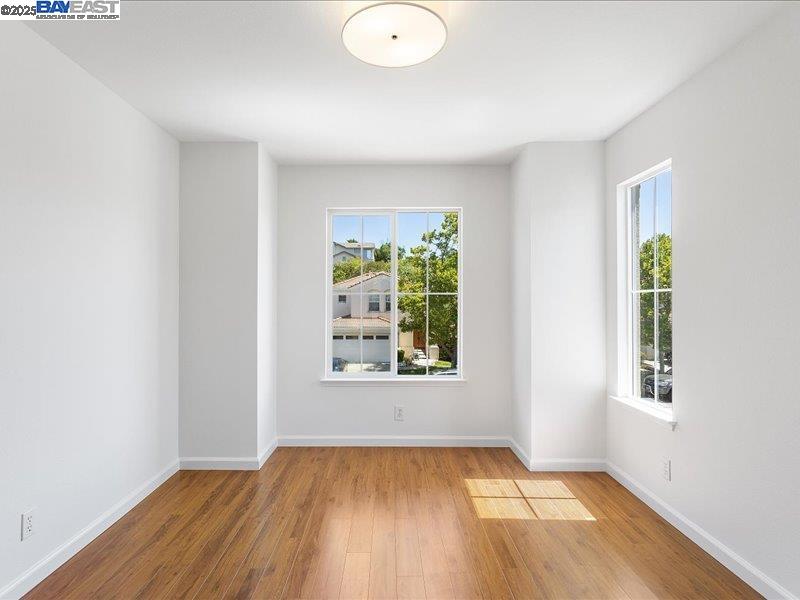 Detail Gallery Image 44 of 54 For 21042 Sherman Dr, Castro Valley,  CA 94552 - 3 Beds | 2/1 Baths