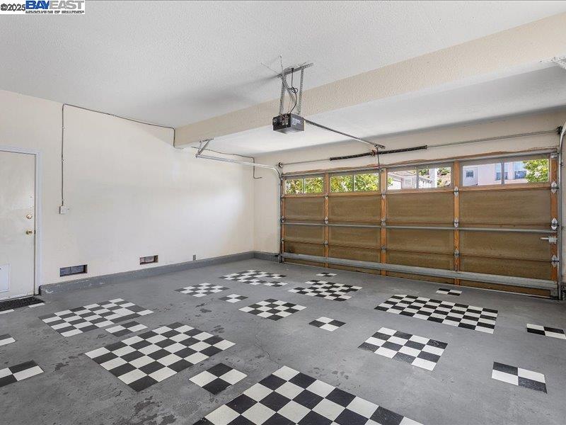 Detail Gallery Image 50 of 54 For 21042 Sherman Dr, Castro Valley,  CA 94552 - 3 Beds | 2/1 Baths