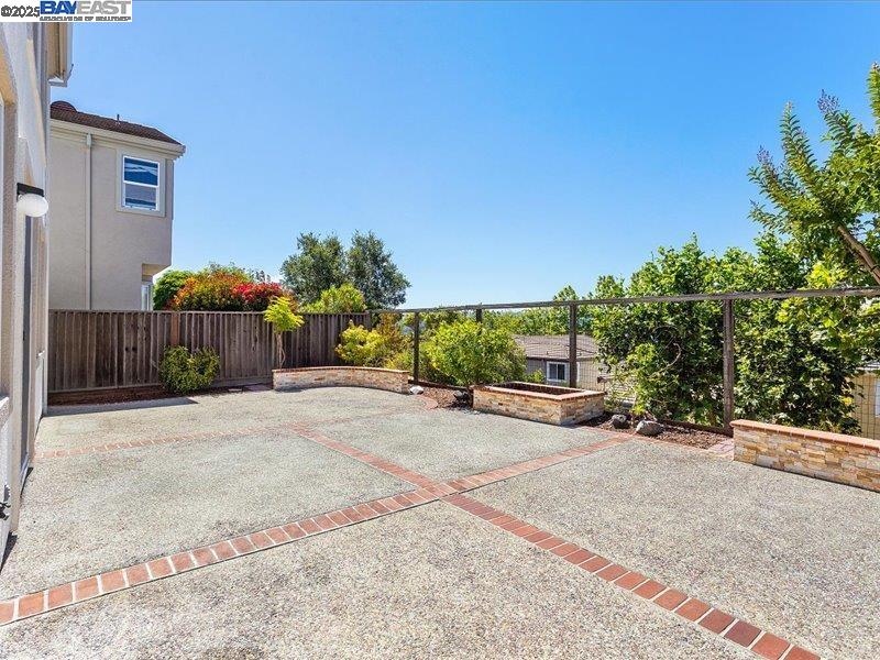 Detail Gallery Image 51 of 54 For 21042 Sherman Dr, Castro Valley,  CA 94552 - 3 Beds | 2/1 Baths