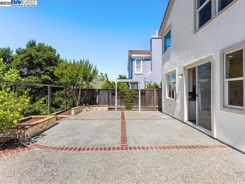 Detail Gallery Image 53 of 54 For 21042 Sherman Dr, Castro Valley,  CA 94552 - 3 Beds | 2/1 Baths