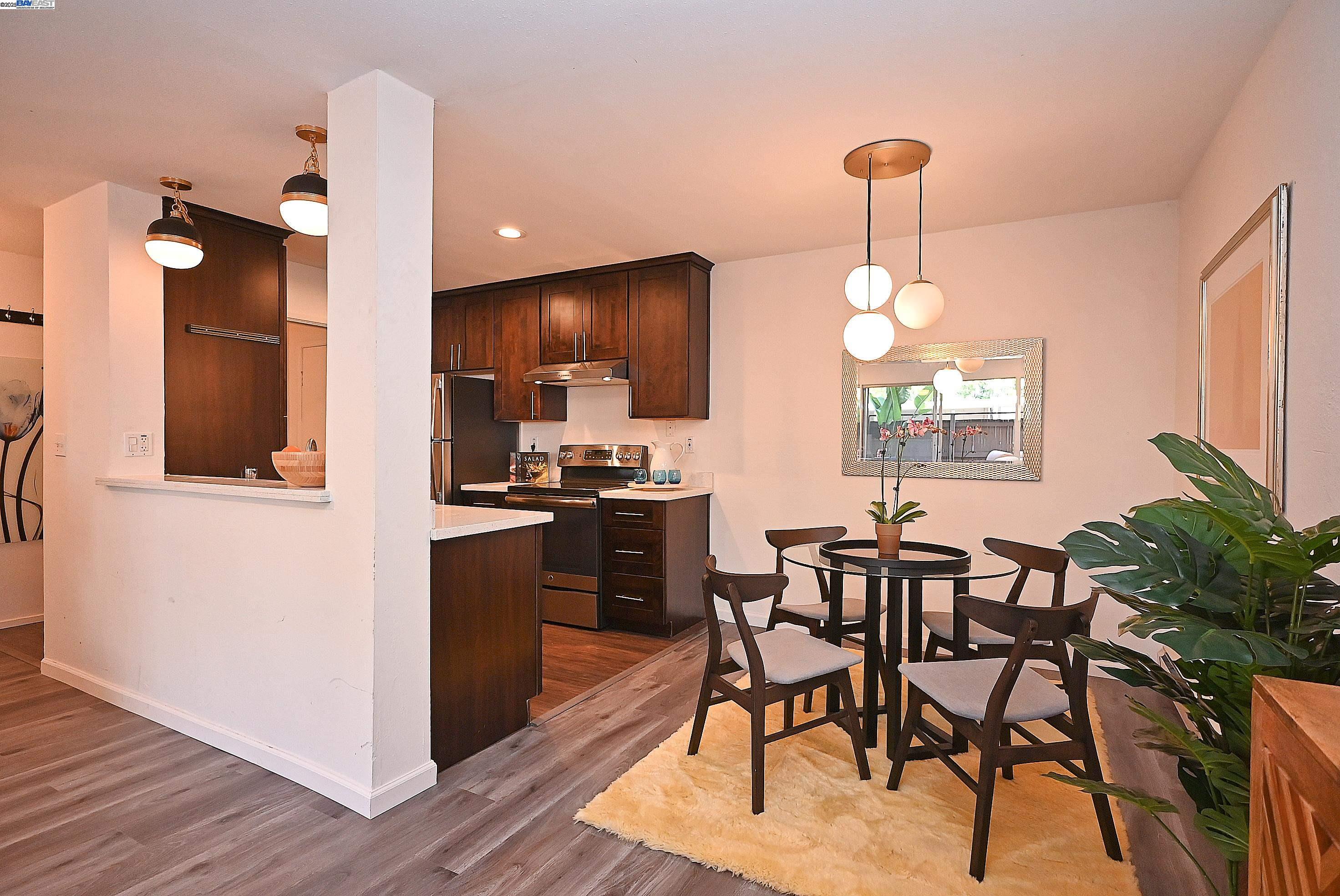 Photo #11: 41103836 Listing: Photo #11