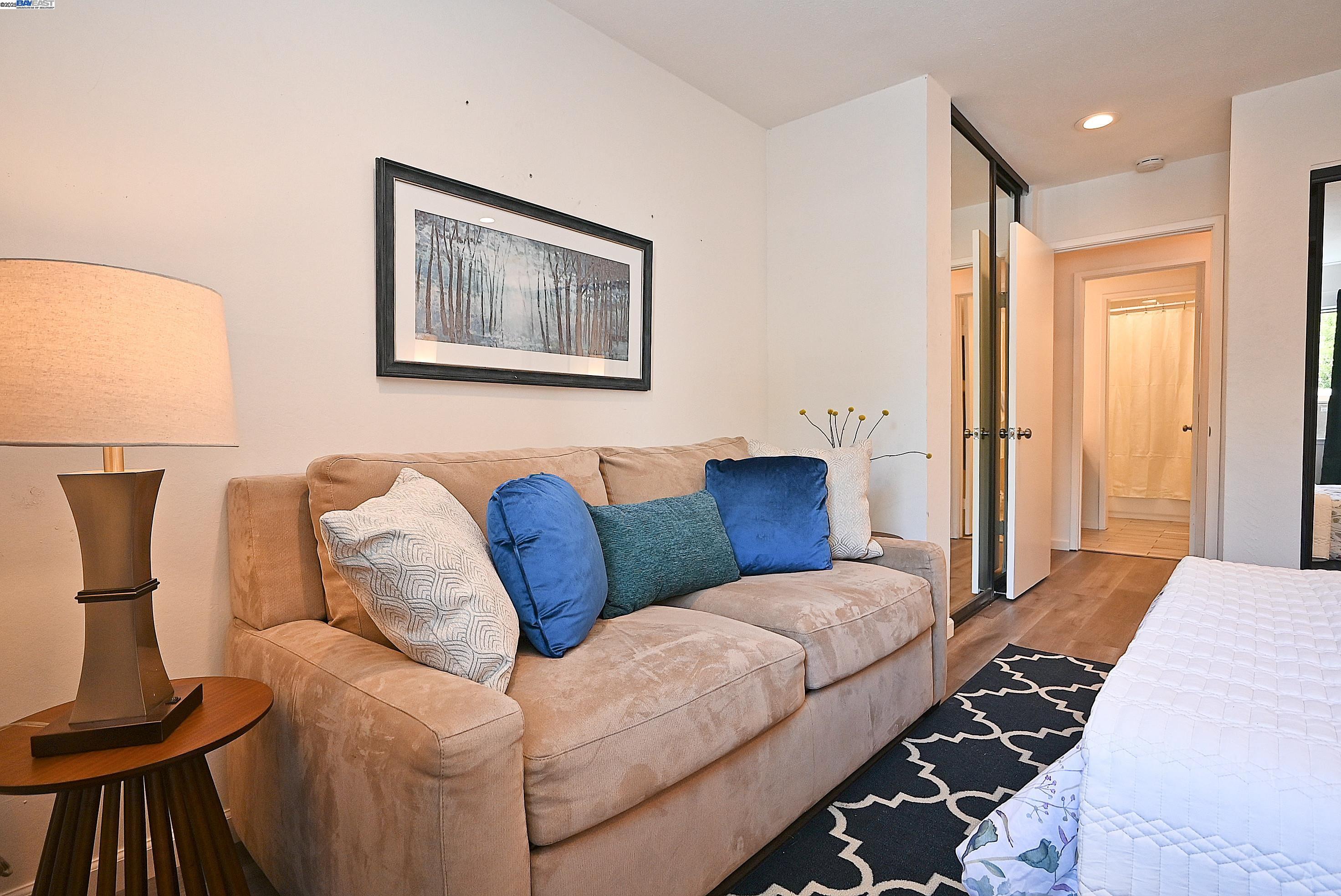 Photo #16: 41103836 Listing: Photo #16