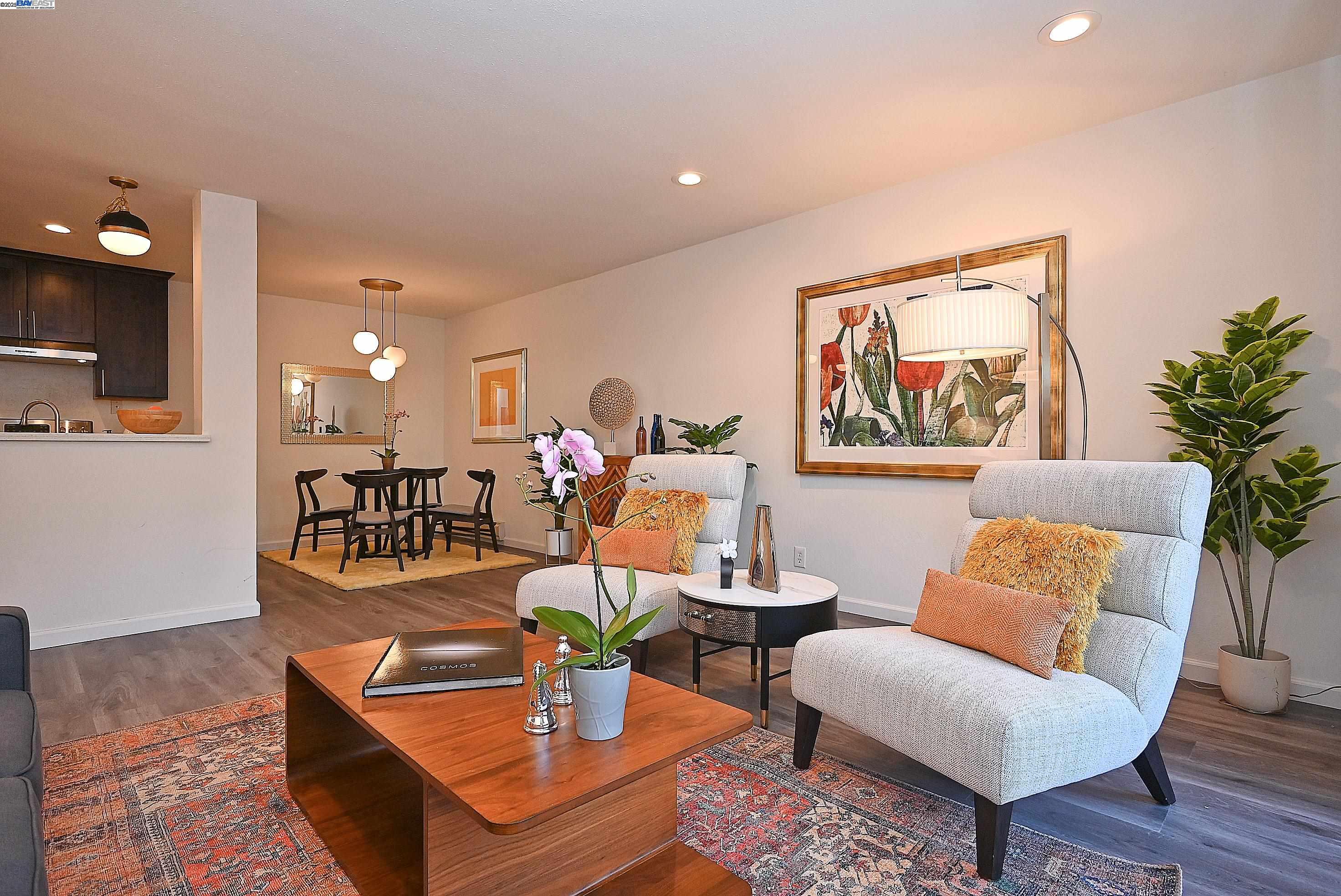 Photo #8: 41103836 Listing: Photo #8