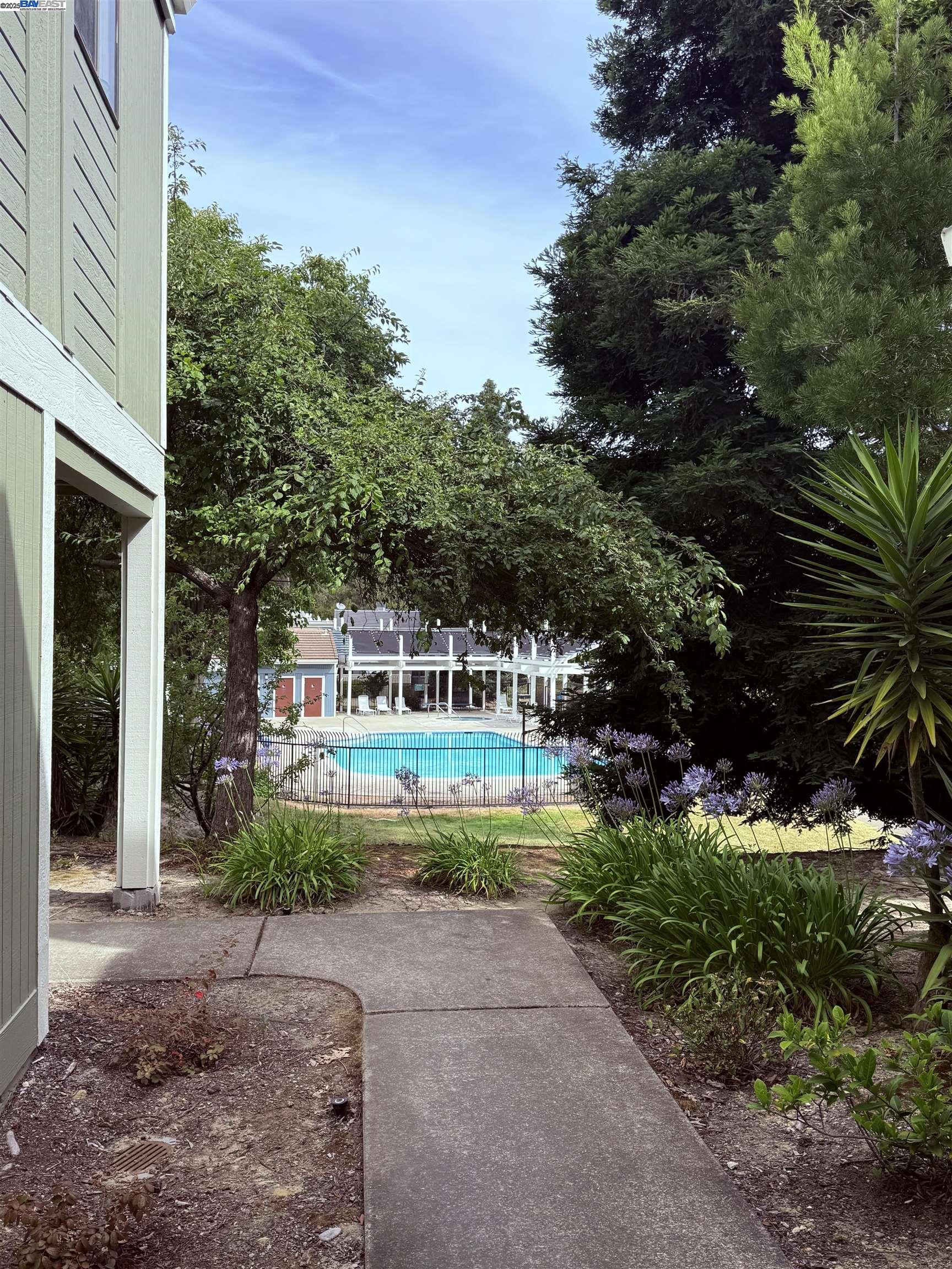 Photo #24: 41103838 Listing: Photo #24