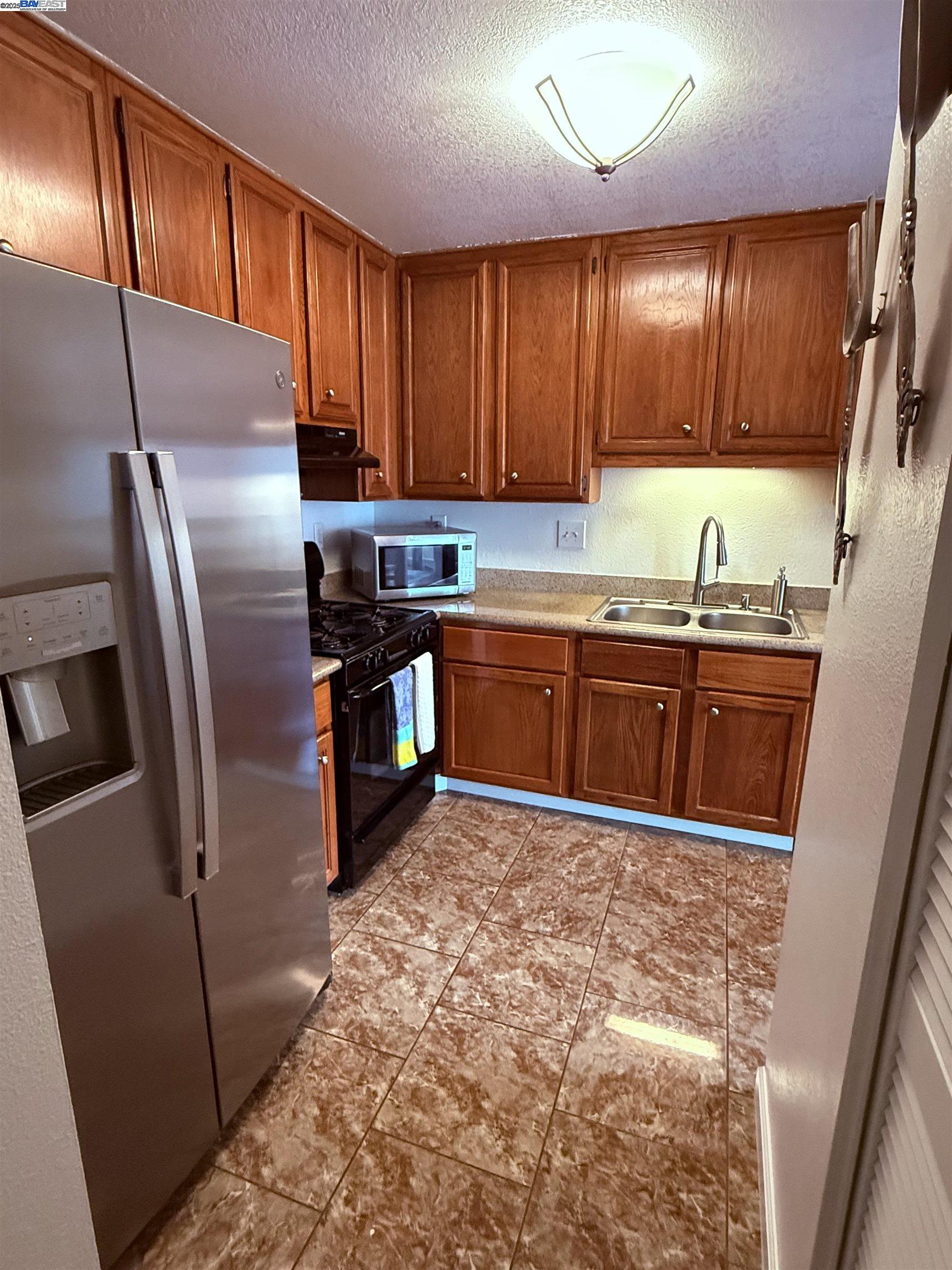 Photo #9: 41103838 Listing: Photo #9