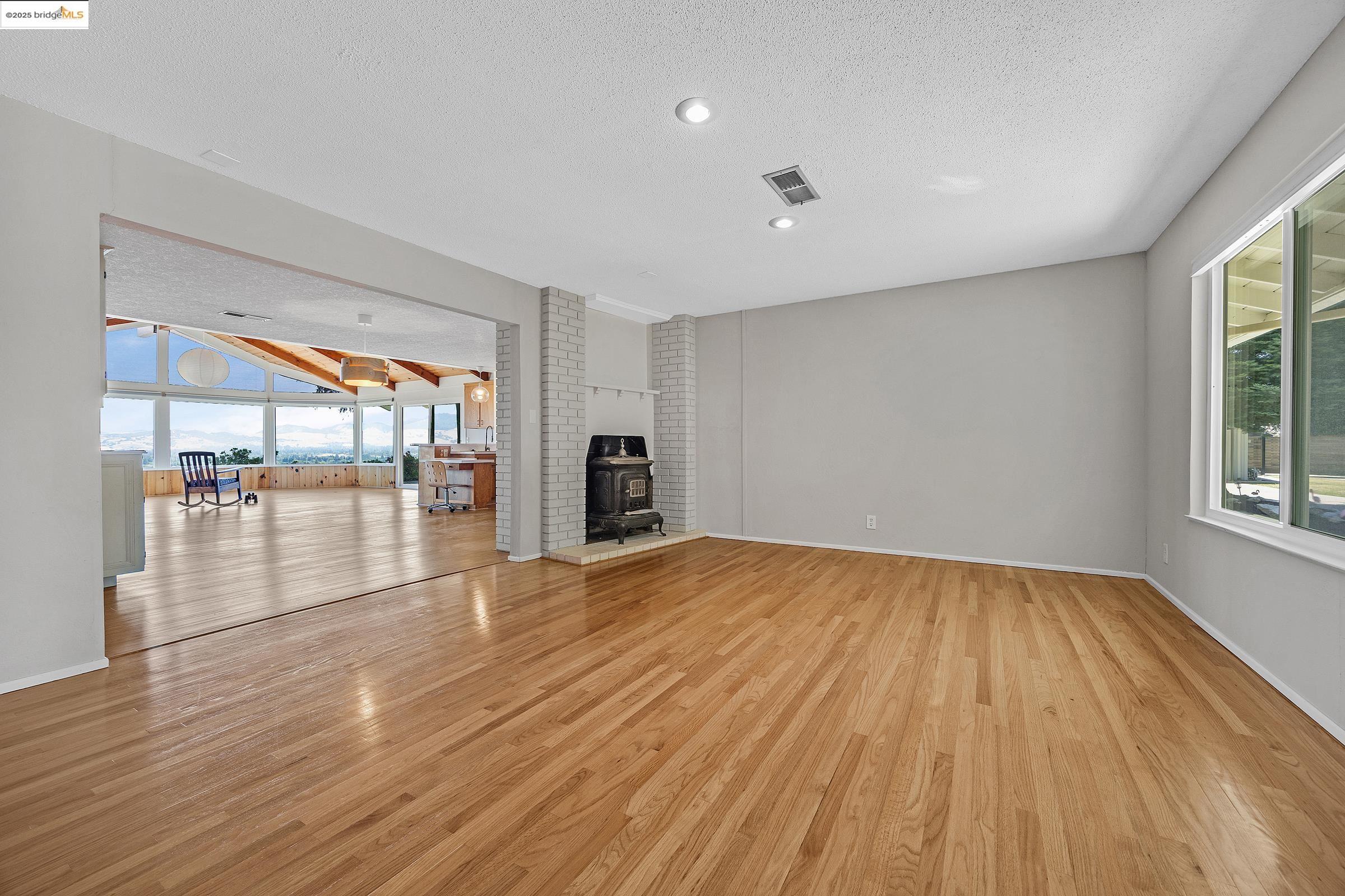 Detail Gallery Image 8 of 50 For Encanto, Walnut Creek,  CA 94597 - 3 Beds | 2 Baths