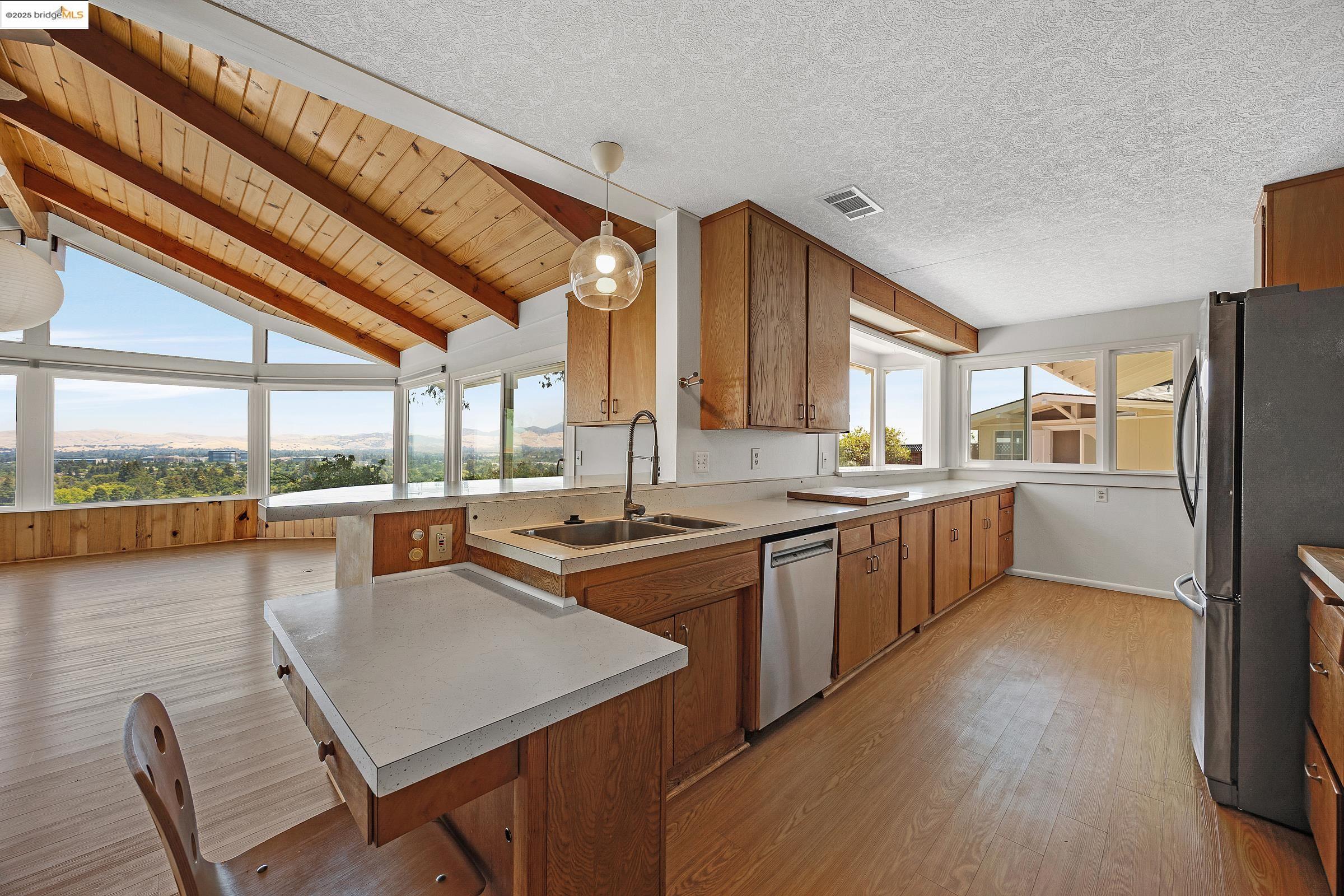 Detail Gallery Image 9 of 50 For Encanto, Walnut Creek,  CA 94597 - 3 Beds | 2 Baths
