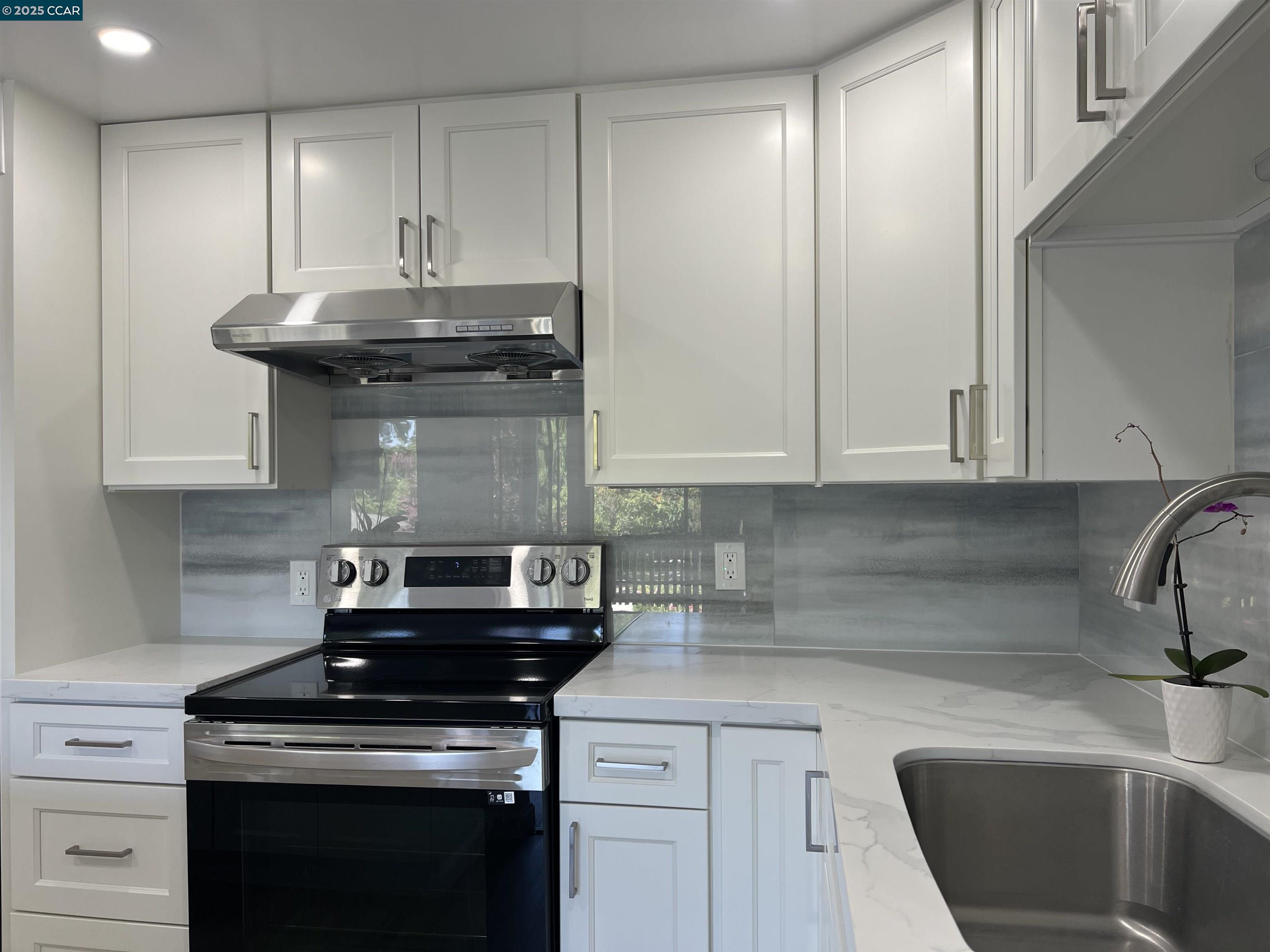 Detail Gallery Image 12 of 18 For 1443 Rockledge Ln #6,  Walnut Creek,  CA 94595 - 2 Beds | 1 Baths