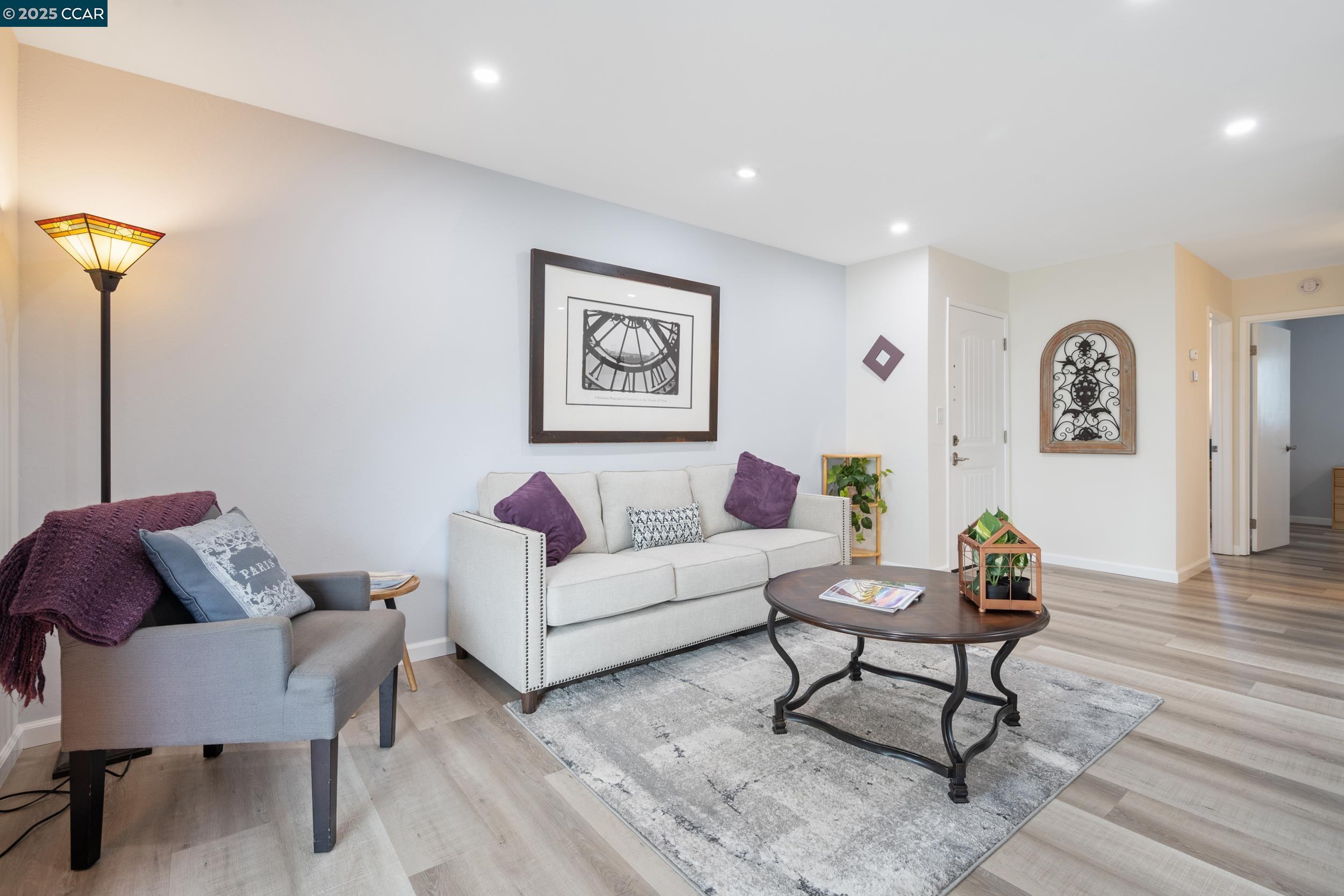 MLS: 41103841 Condo For Sale