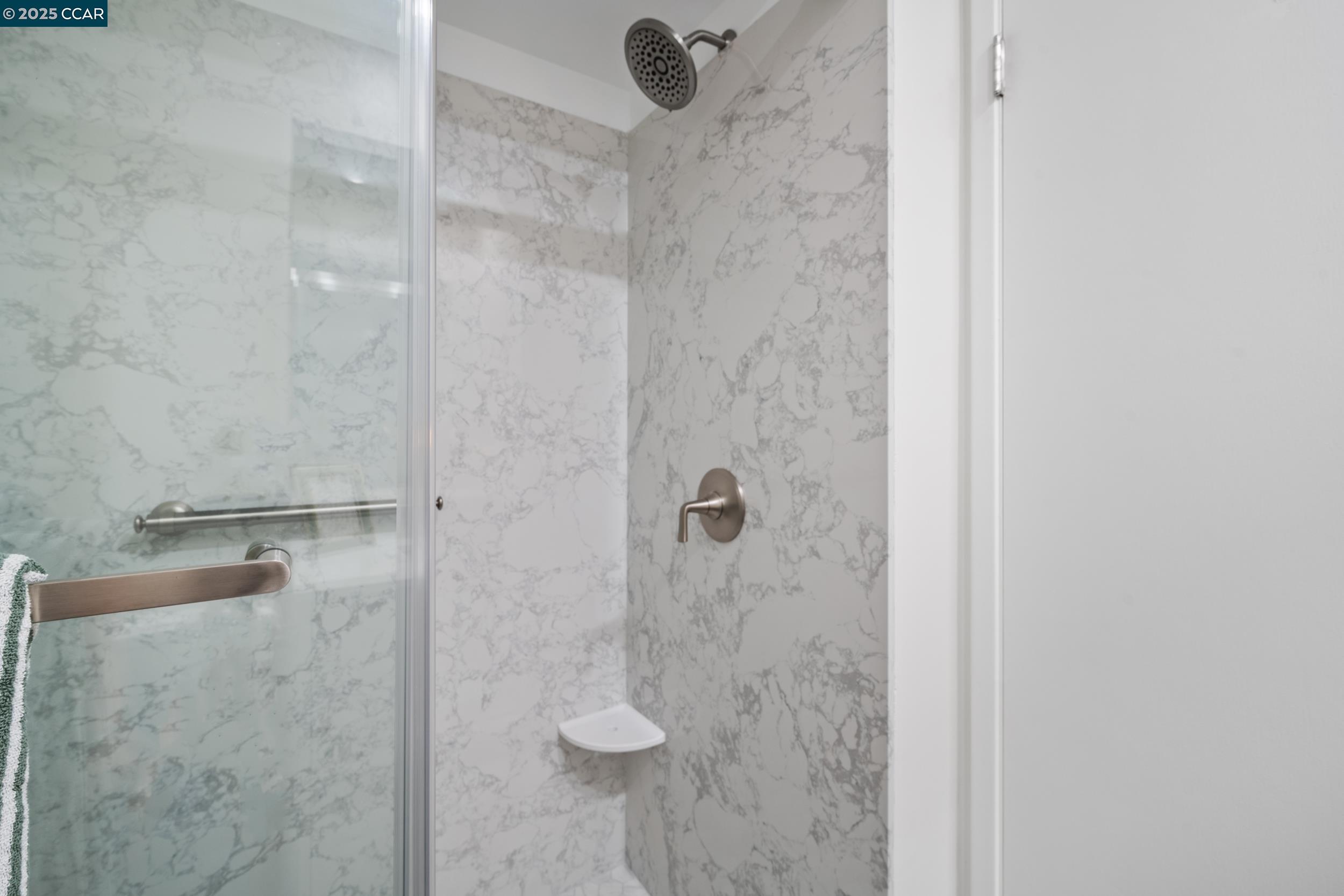 Photo #21: 41103841 Listing: Photo #21