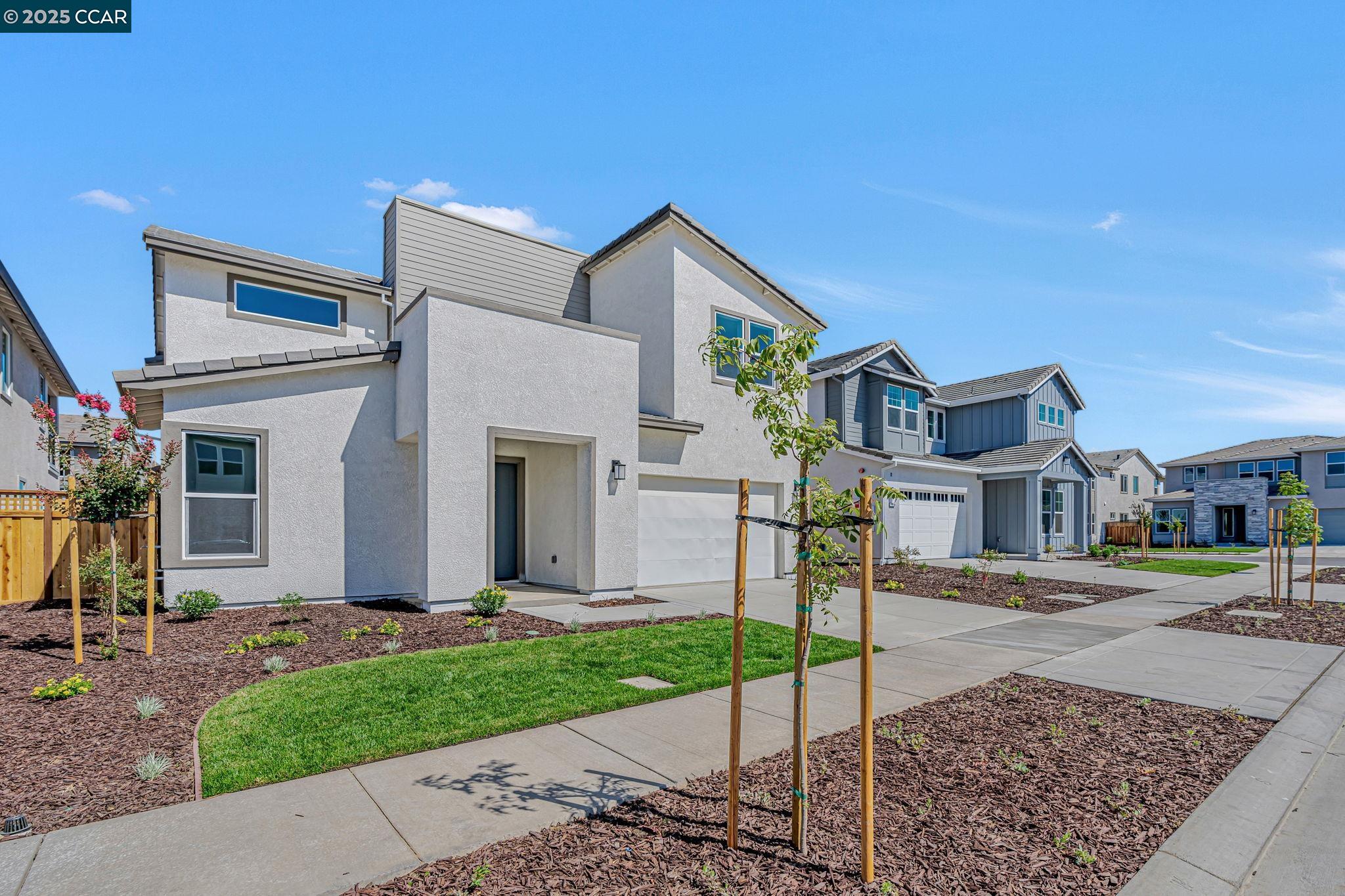 Detail Gallery Image 2 of 51 For 16166 Poulson Street, Lathrop,  CA 95330 - 4 Beds | 3/1 Baths