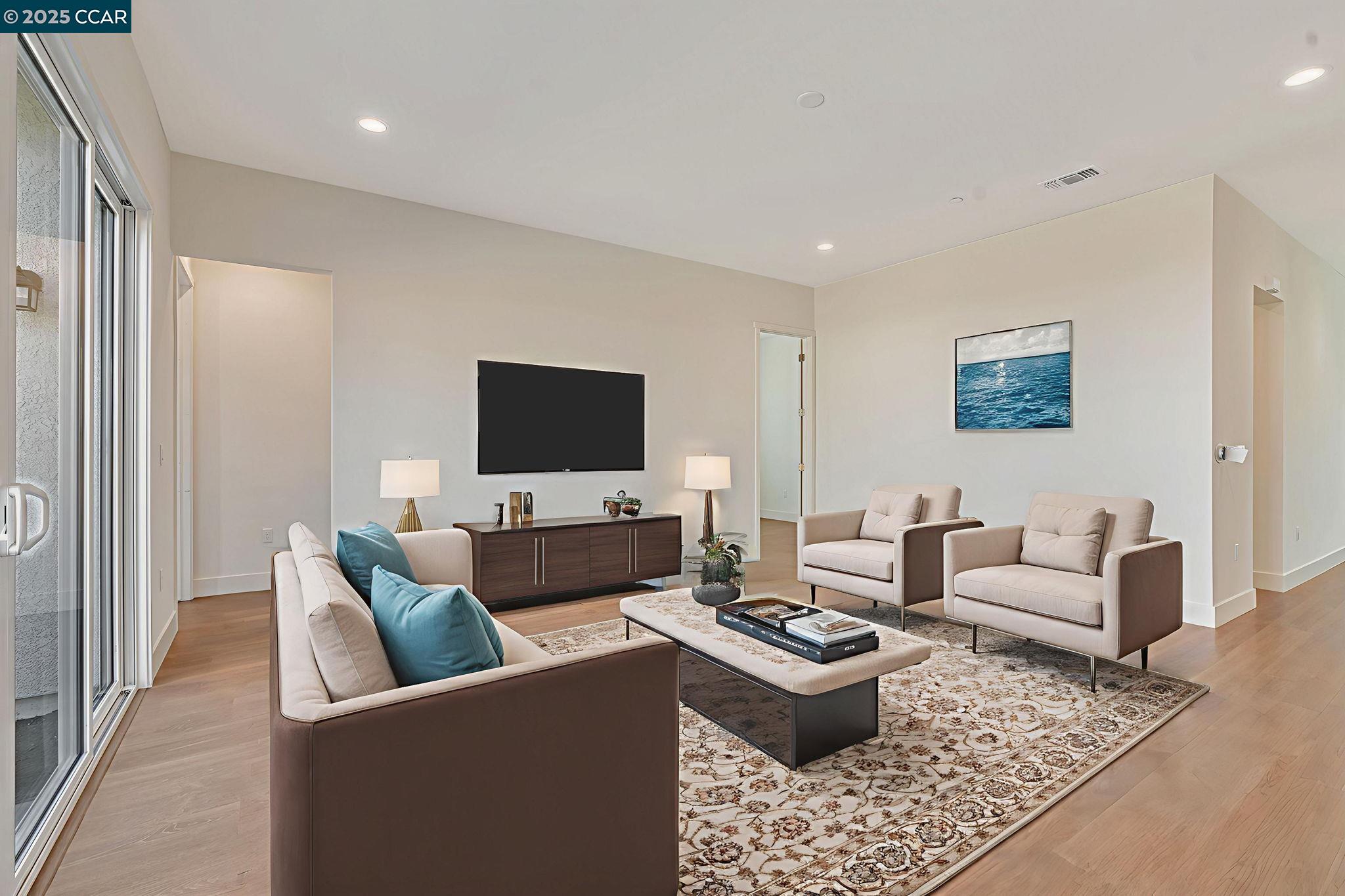 Detail Gallery Image 11 of 51 For 16166 Poulson Street, Lathrop,  CA 95330 - 4 Beds | 3/1 Baths