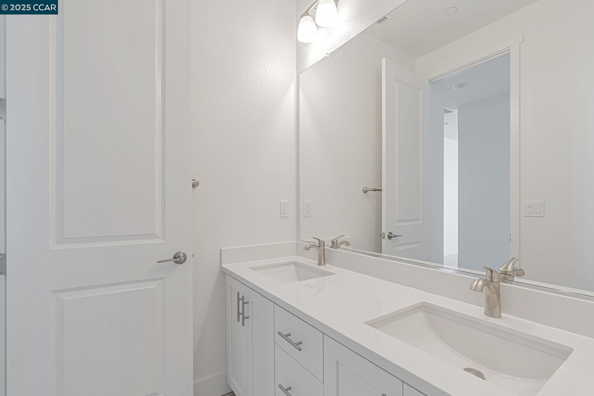 Detail Gallery Image 45 of 51 For 16166 Poulson Street, Lathrop,  CA 95330 - 4 Beds | 3/1 Baths
