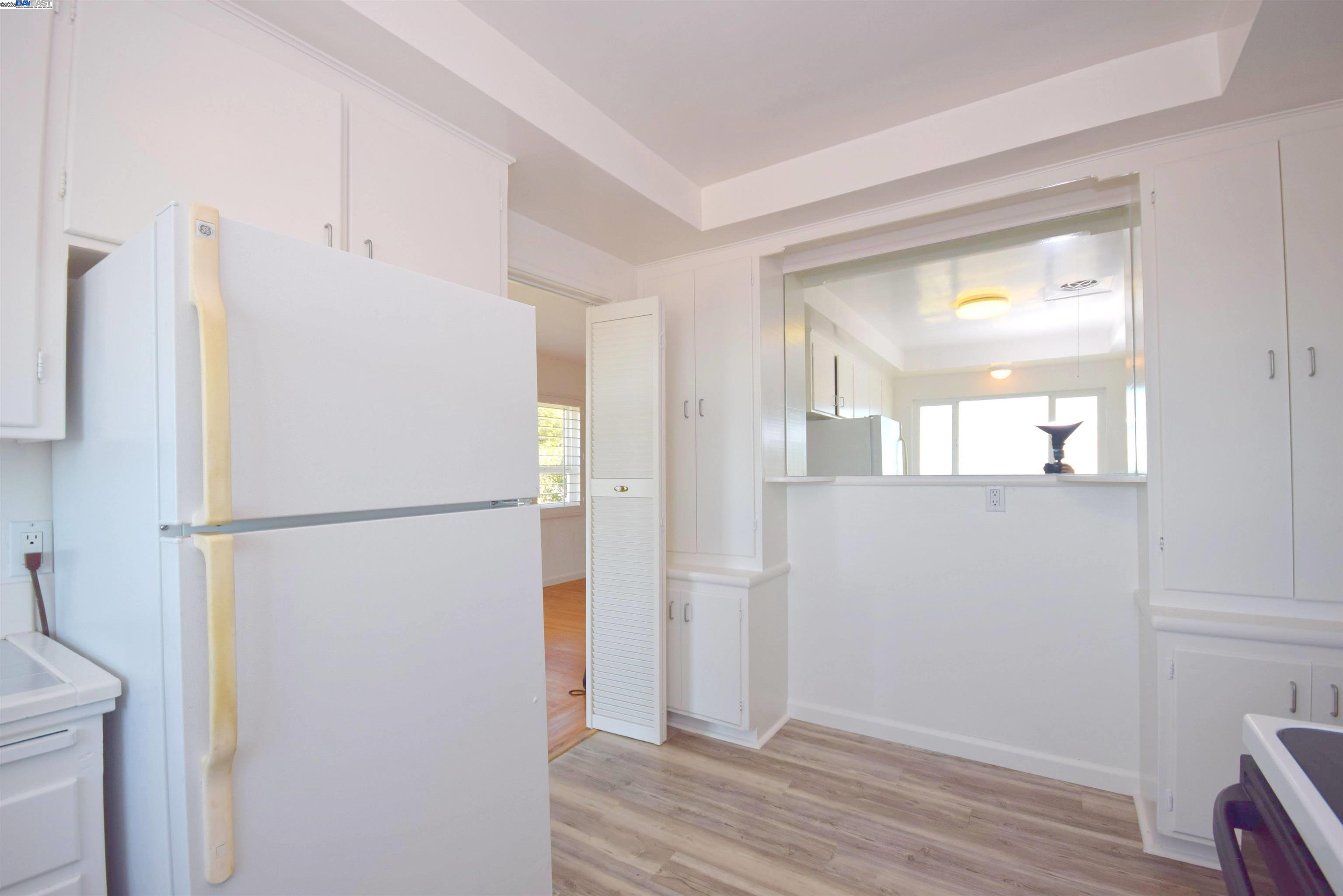 Detail Gallery Image 16 of 40 For 7504 Eureka Ave, El Cerrito,  CA 94530 - 3 Beds | 1/1 Baths