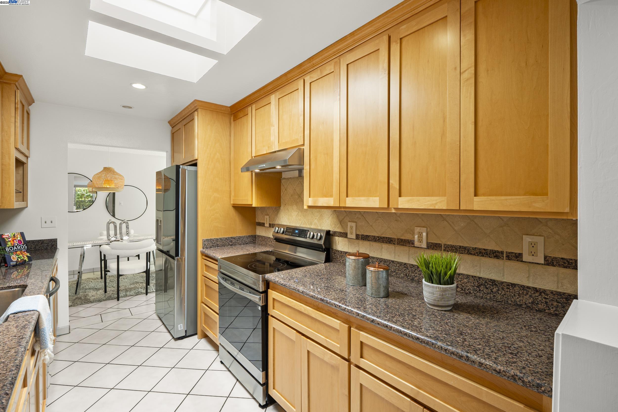 Photo #16: 41103844 Listing: Photo #16