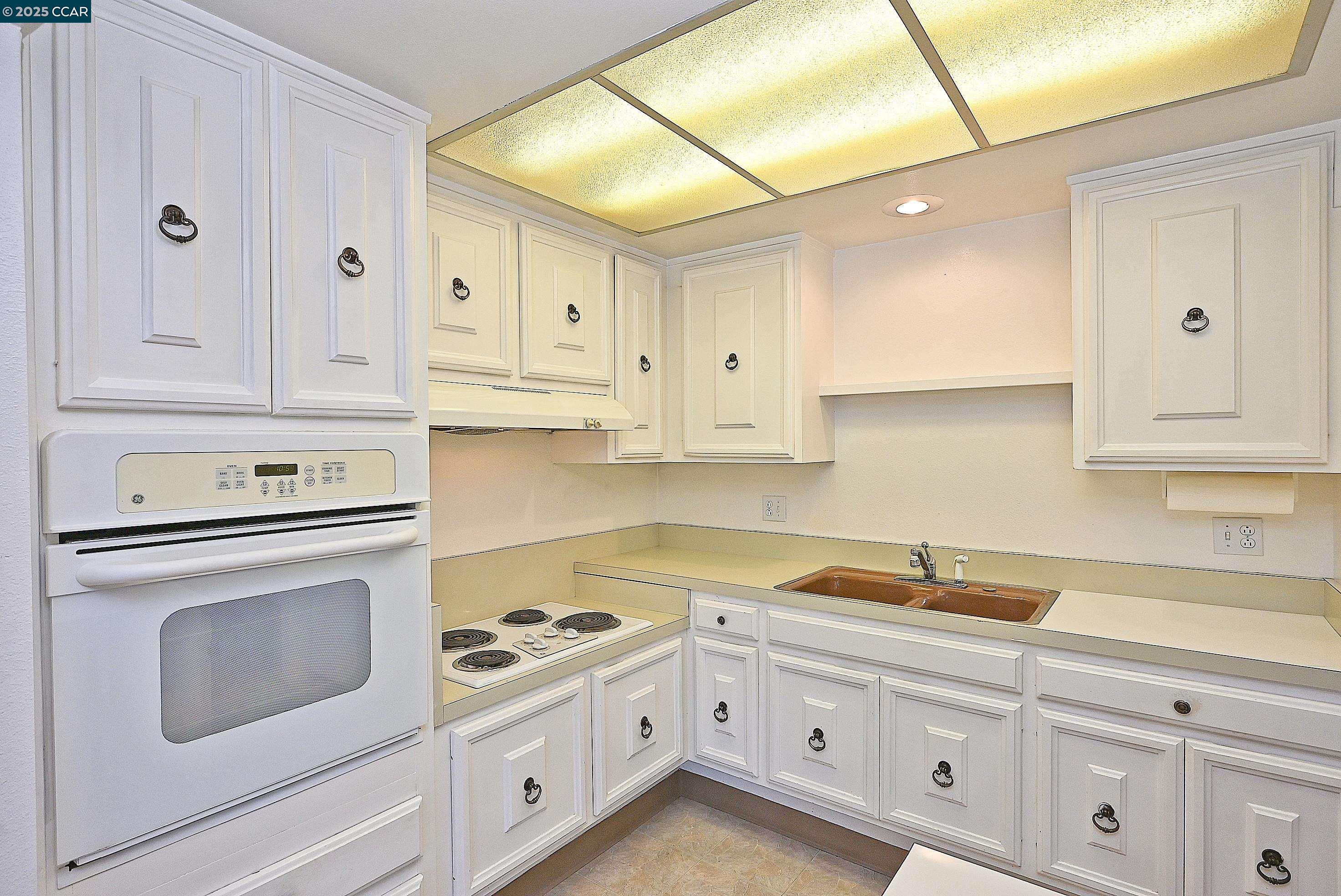 Photo #10: 41103845 Listing: Photo #10