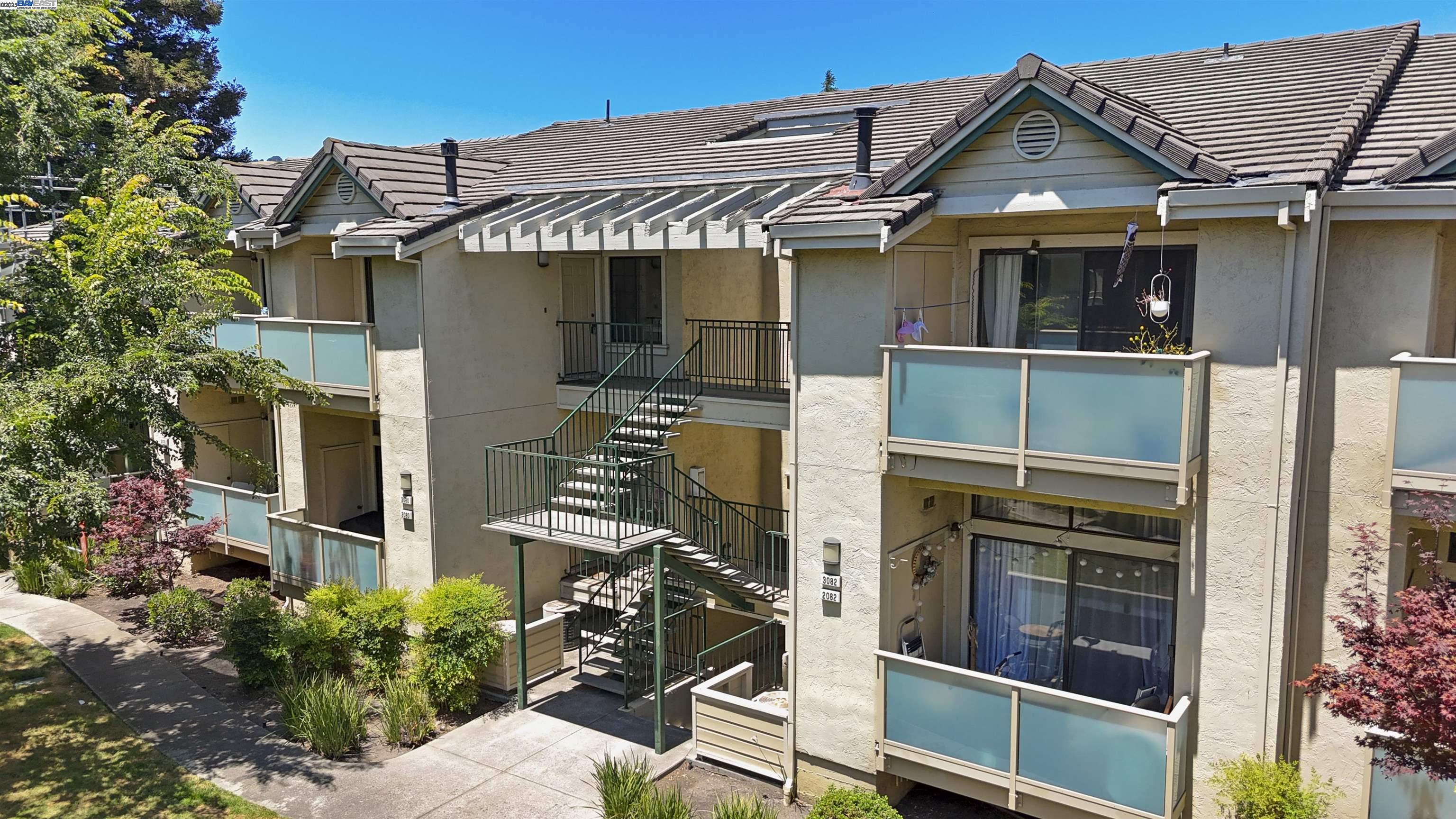 MLS: 41103846 Condo For Sale