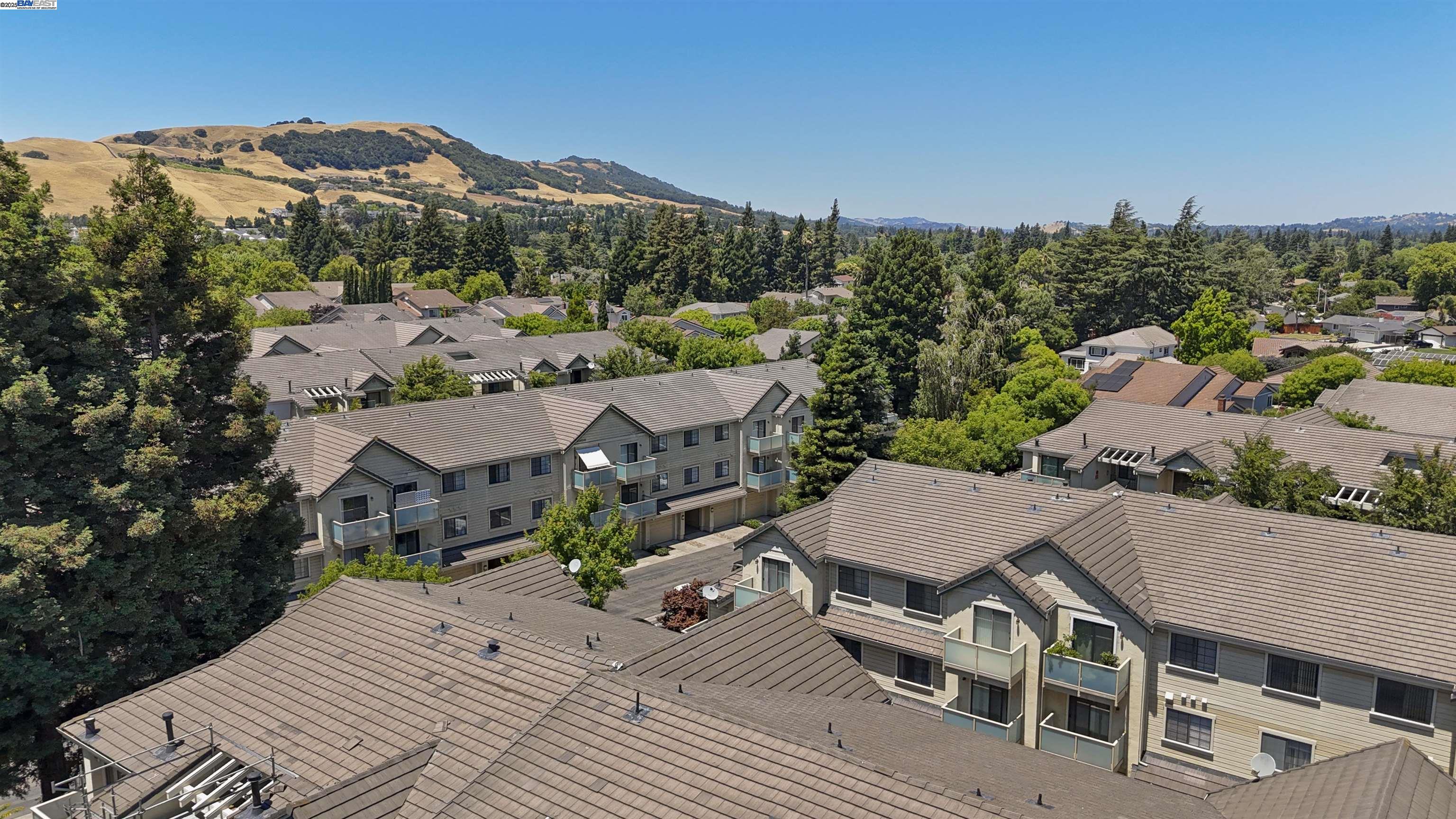 Photo #2: 41103846 Listing 