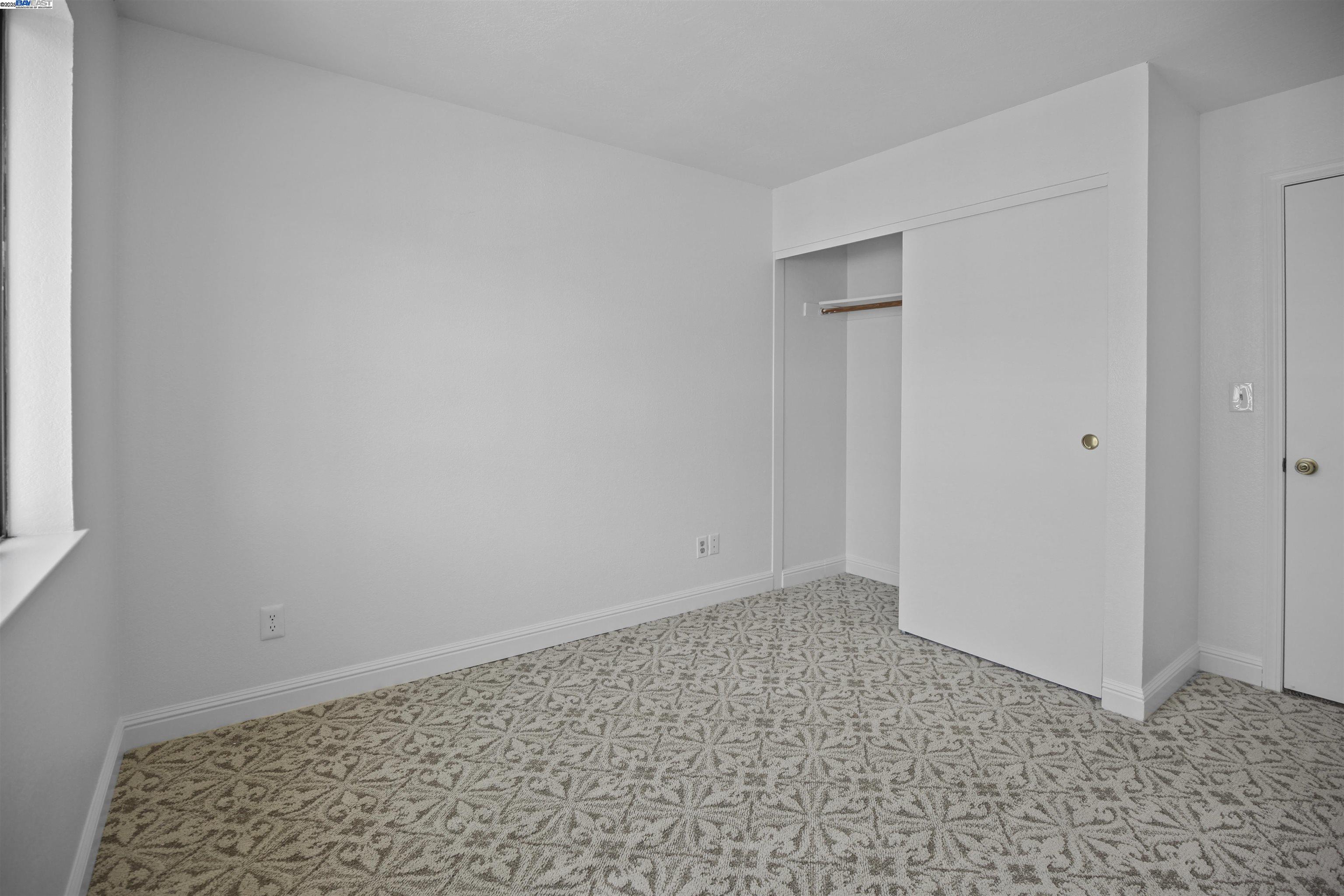 Photo #8: 41103846 Listing: Photo #8