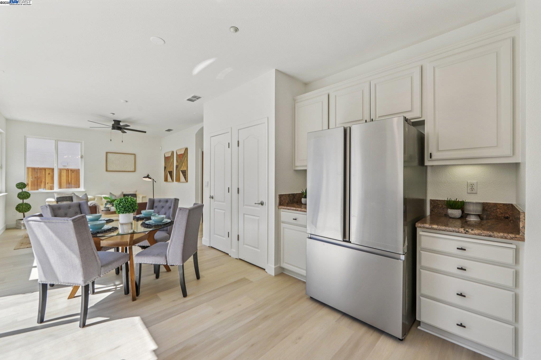 Detail Gallery Image 15 of 40 For 4560 Actriz Pl, Martinez,  CA 94553 - 4 Beds | 2/1 Baths