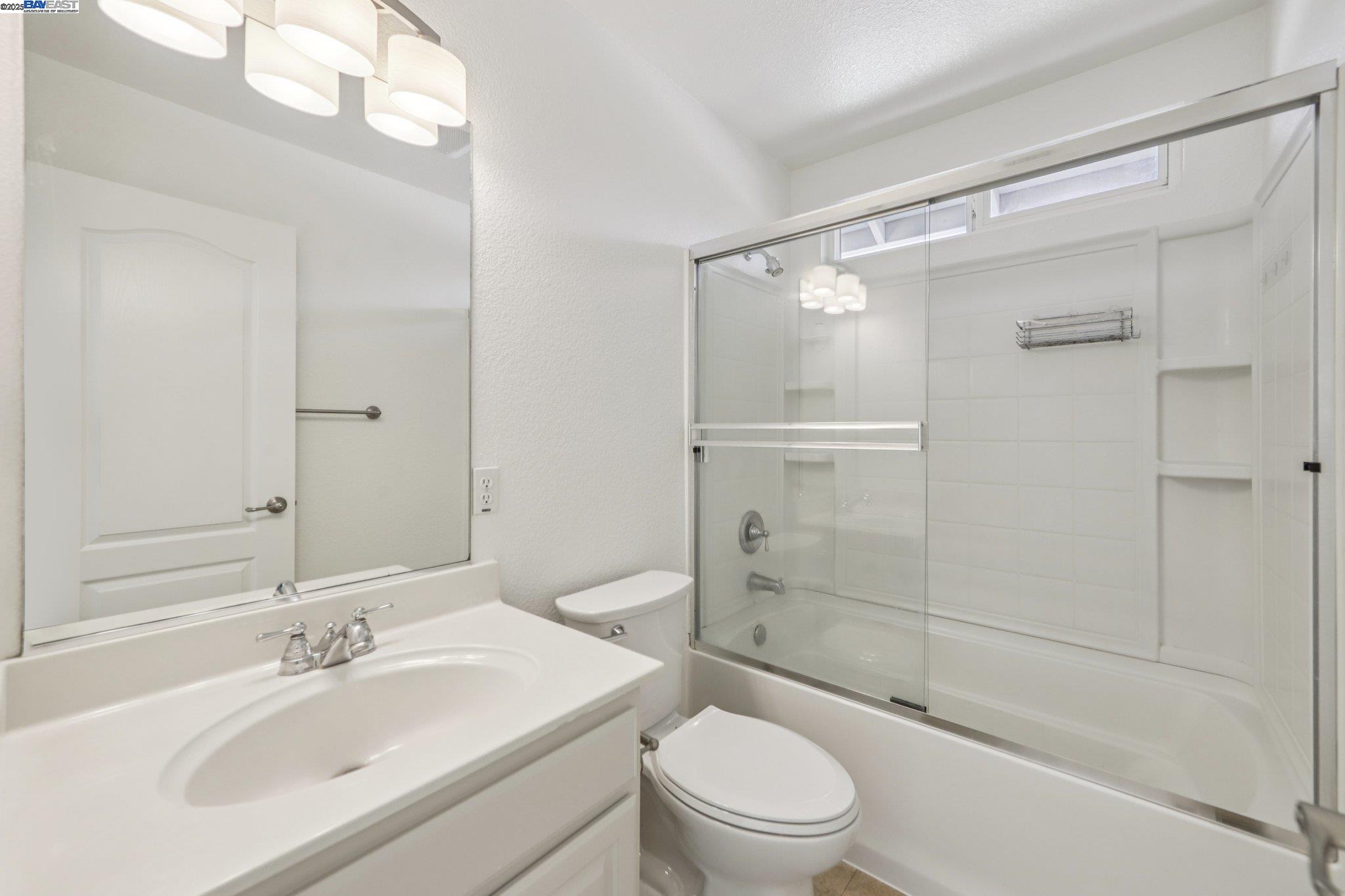 Detail Gallery Image 31 of 40 For 4560 Actriz Pl, Martinez,  CA 94553 - 4 Beds | 2/1 Baths