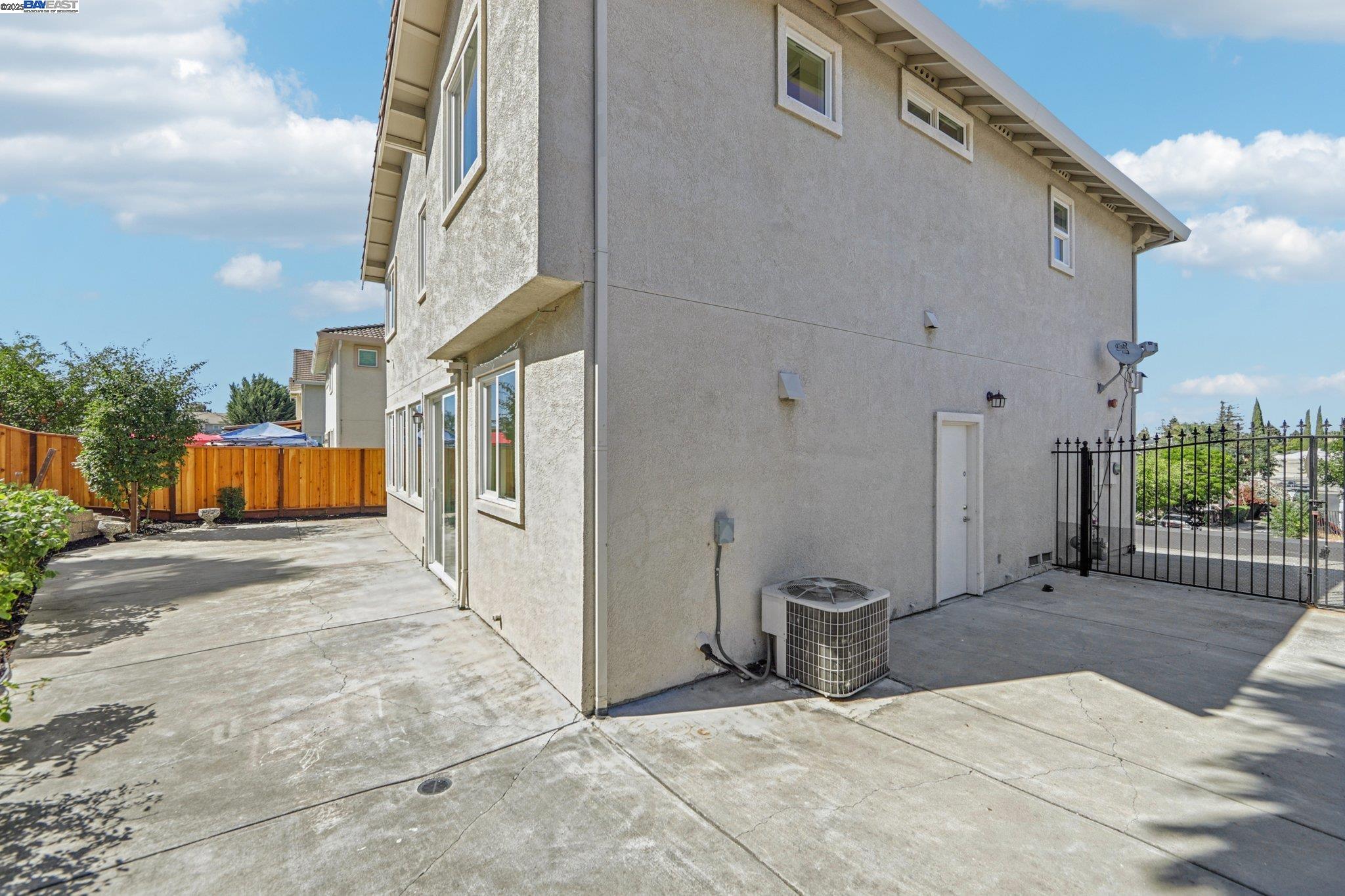 Detail Gallery Image 34 of 40 For 4560 Actriz Pl, Martinez,  CA 94553 - 4 Beds | 2/1 Baths