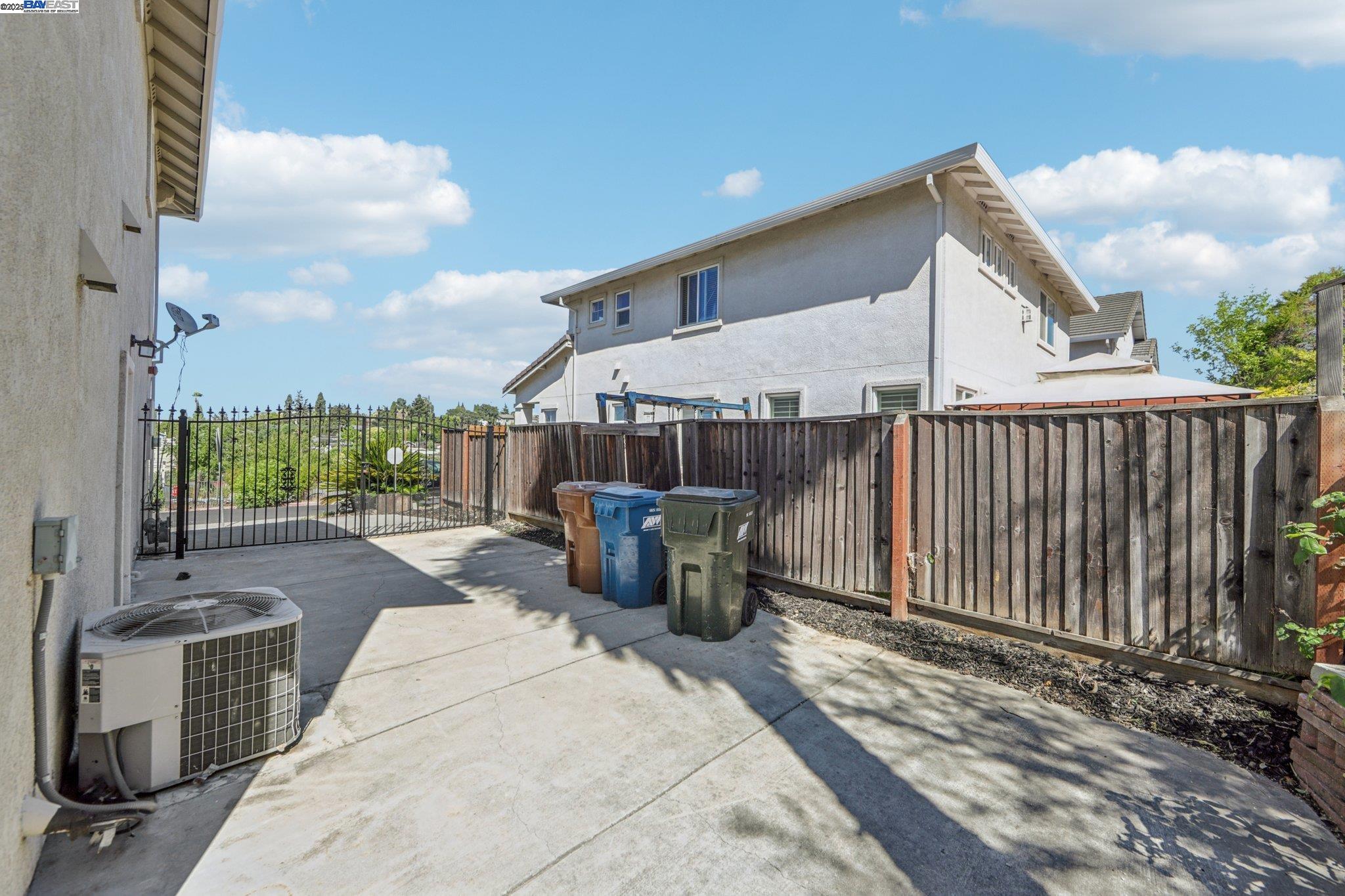 Detail Gallery Image 37 of 40 For 4560 Actriz Pl, Martinez,  CA 94553 - 4 Beds | 2/1 Baths
