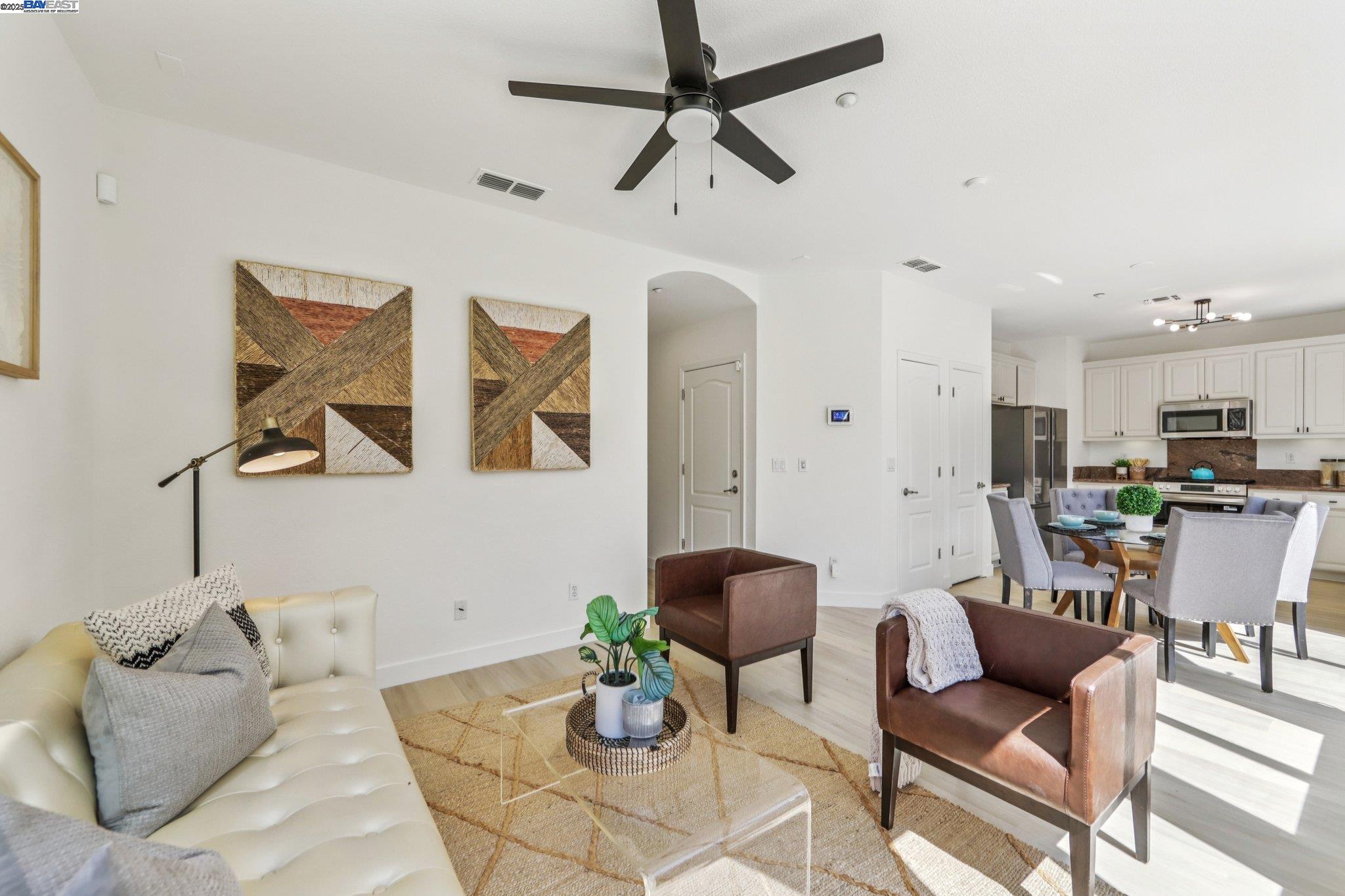 Detail Gallery Image 6 of 40 For 4560 Actriz Pl, Martinez,  CA 94553 - 4 Beds | 2/1 Baths