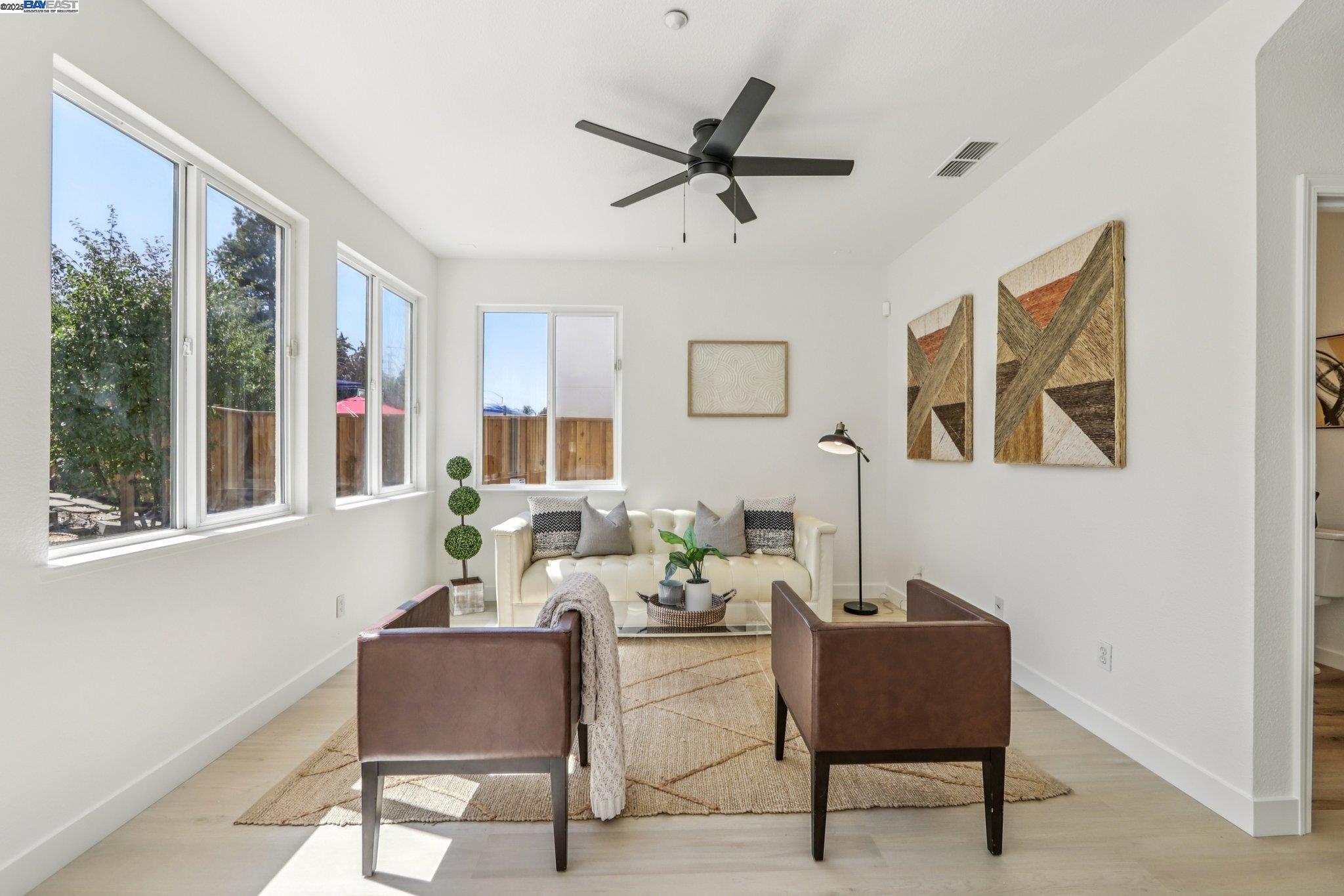 Detail Gallery Image 9 of 40 For 4560 Actriz Pl, Martinez,  CA 94553 - 4 Beds | 2/1 Baths