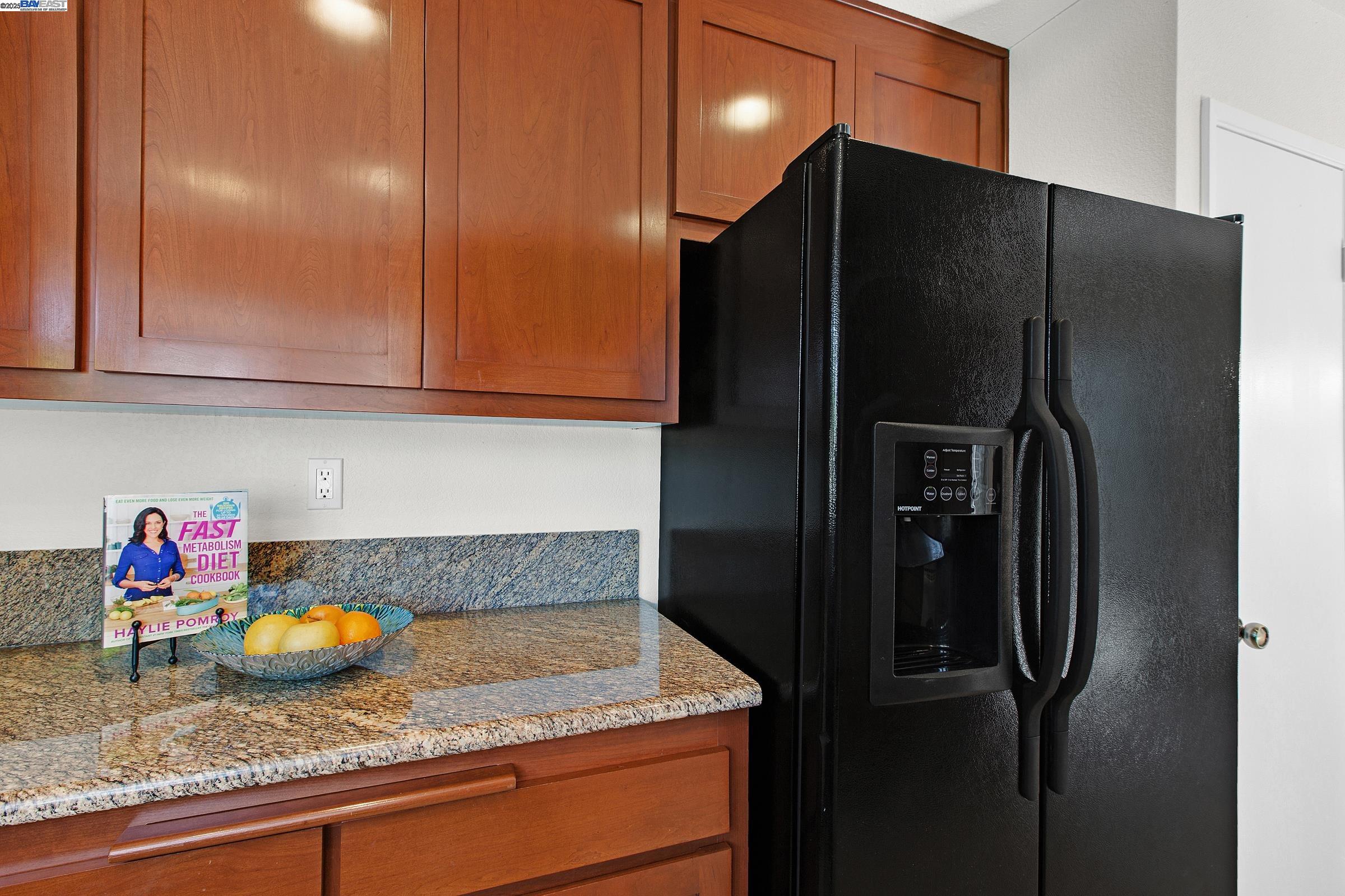 Detail Gallery Image 15 of 60 For 6477 Potrero Dr, Newark,  CA 94560 - 3 Beds | 2/1 Baths