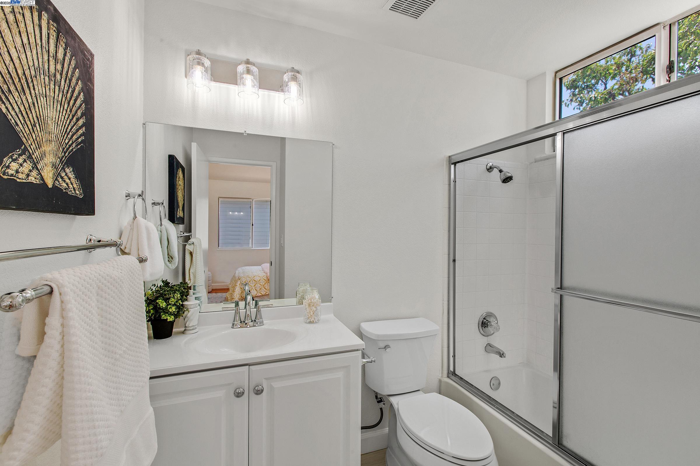 Detail Gallery Image 23 of 60 For 6477 Potrero Dr, Newark,  CA 94560 - 3 Beds | 2/1 Baths
