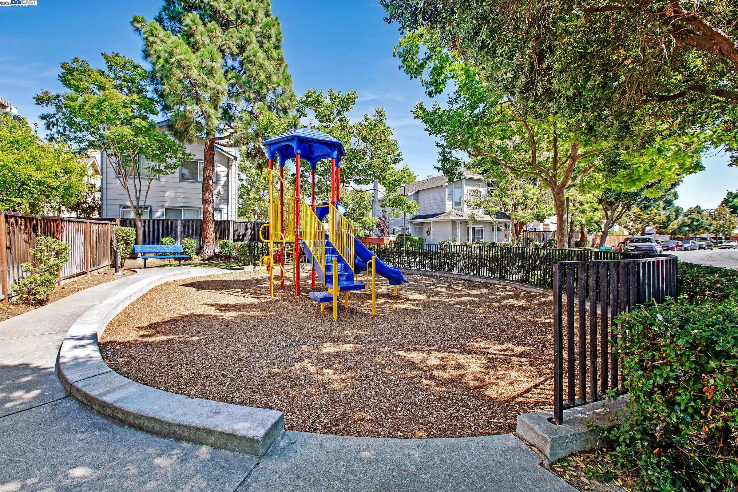 Detail Gallery Image 33 of 60 For 6477 Potrero Dr, Newark,  CA 94560 - 3 Beds | 2/1 Baths