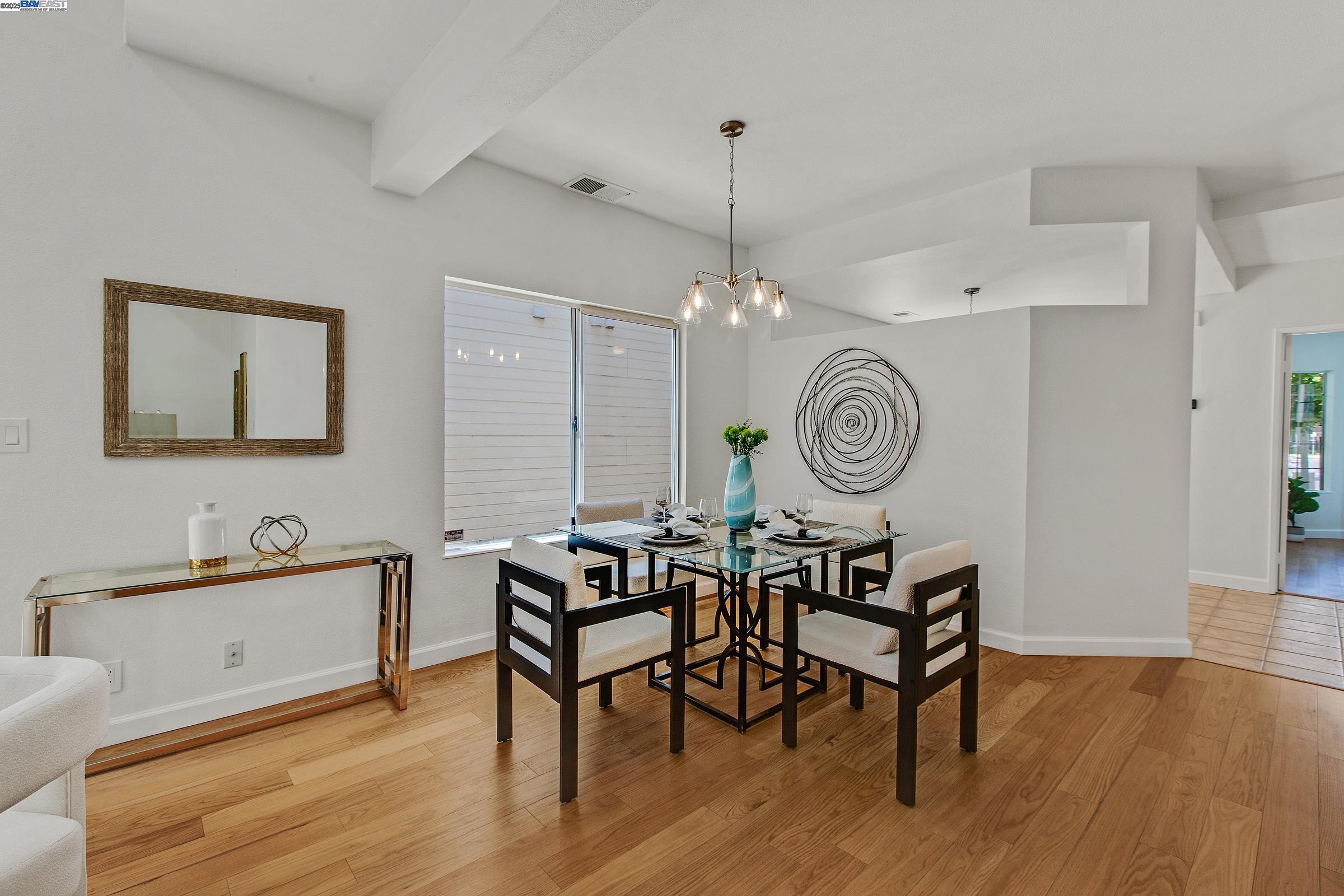 Detail Gallery Image 8 of 60 For 6477 Potrero Dr, Newark,  CA 94560 - 3 Beds | 2/1 Baths