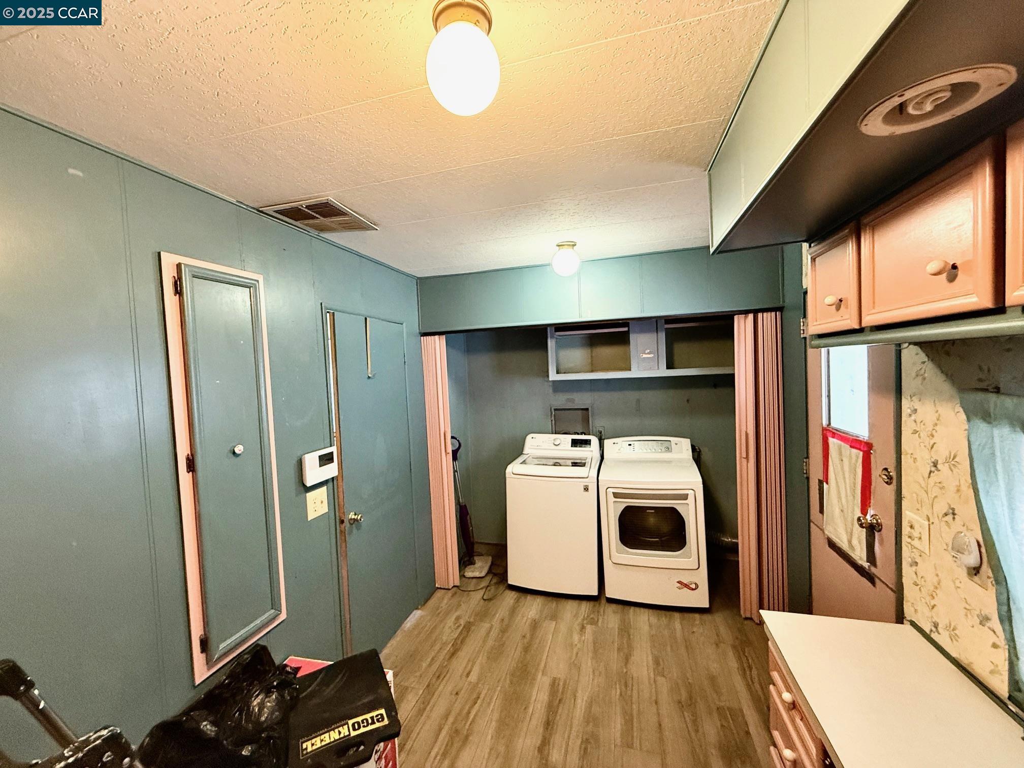 Detail Gallery Image 9 of 11 For 9 Palm Drive, Pittsburg,  CA 94565 - 2 Beds | 2 Baths