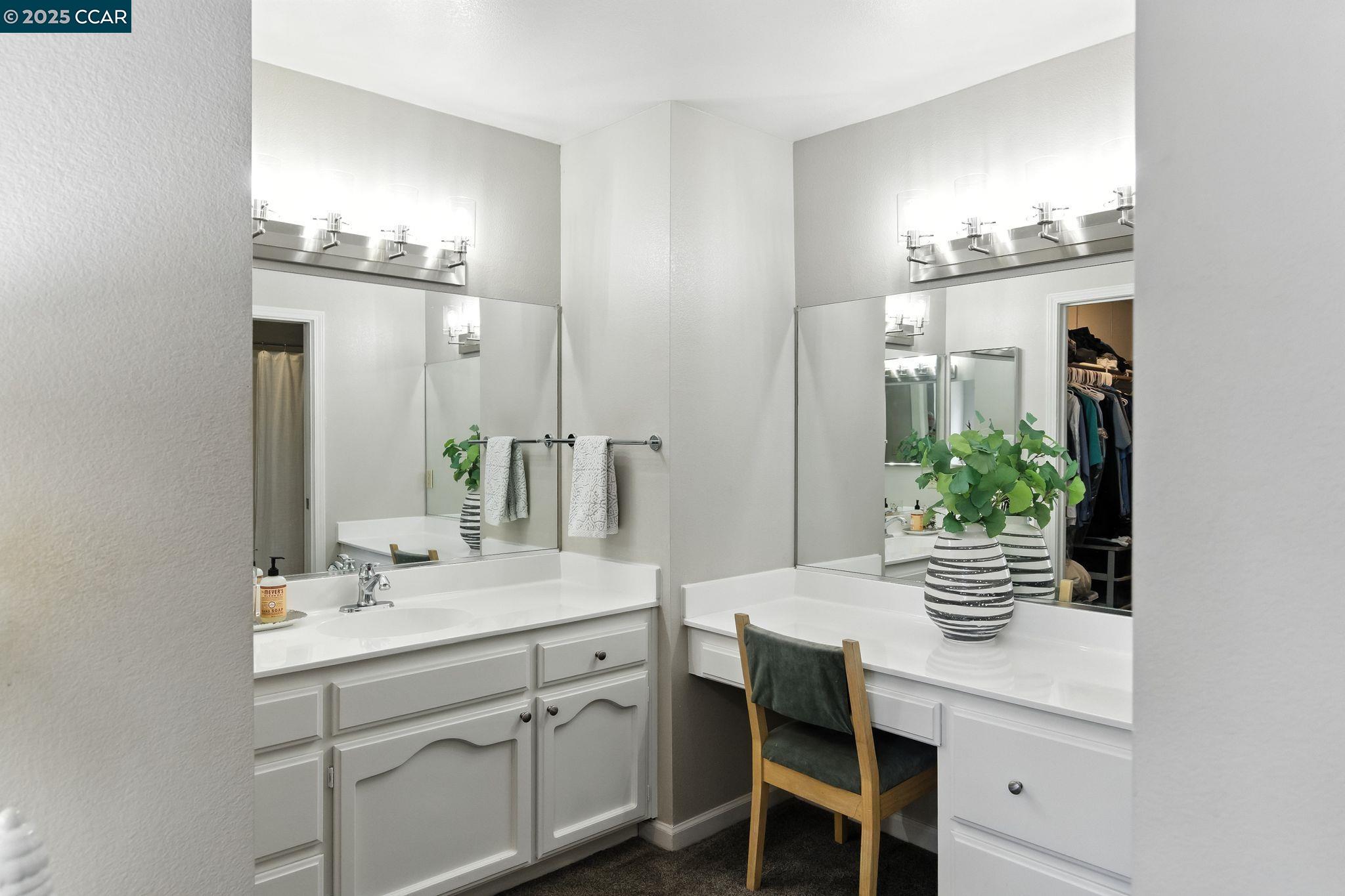 Detail Gallery Image 12 of 25 For 297 Del Valle, Pleasanton,  CA 94566 - 3 Beds | 2/1 Baths