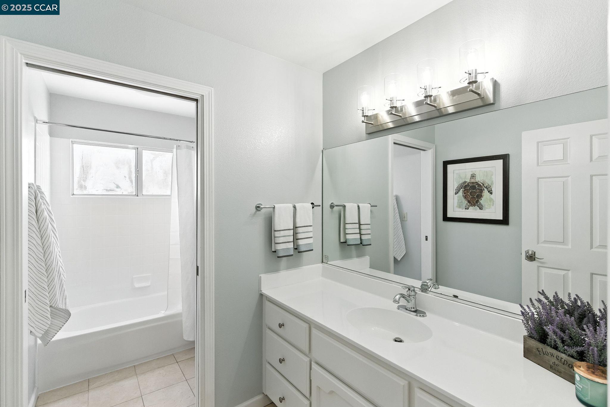 Detail Gallery Image 17 of 25 For 297 Del Valle, Pleasanton,  CA 94566 - 3 Beds | 2/1 Baths
